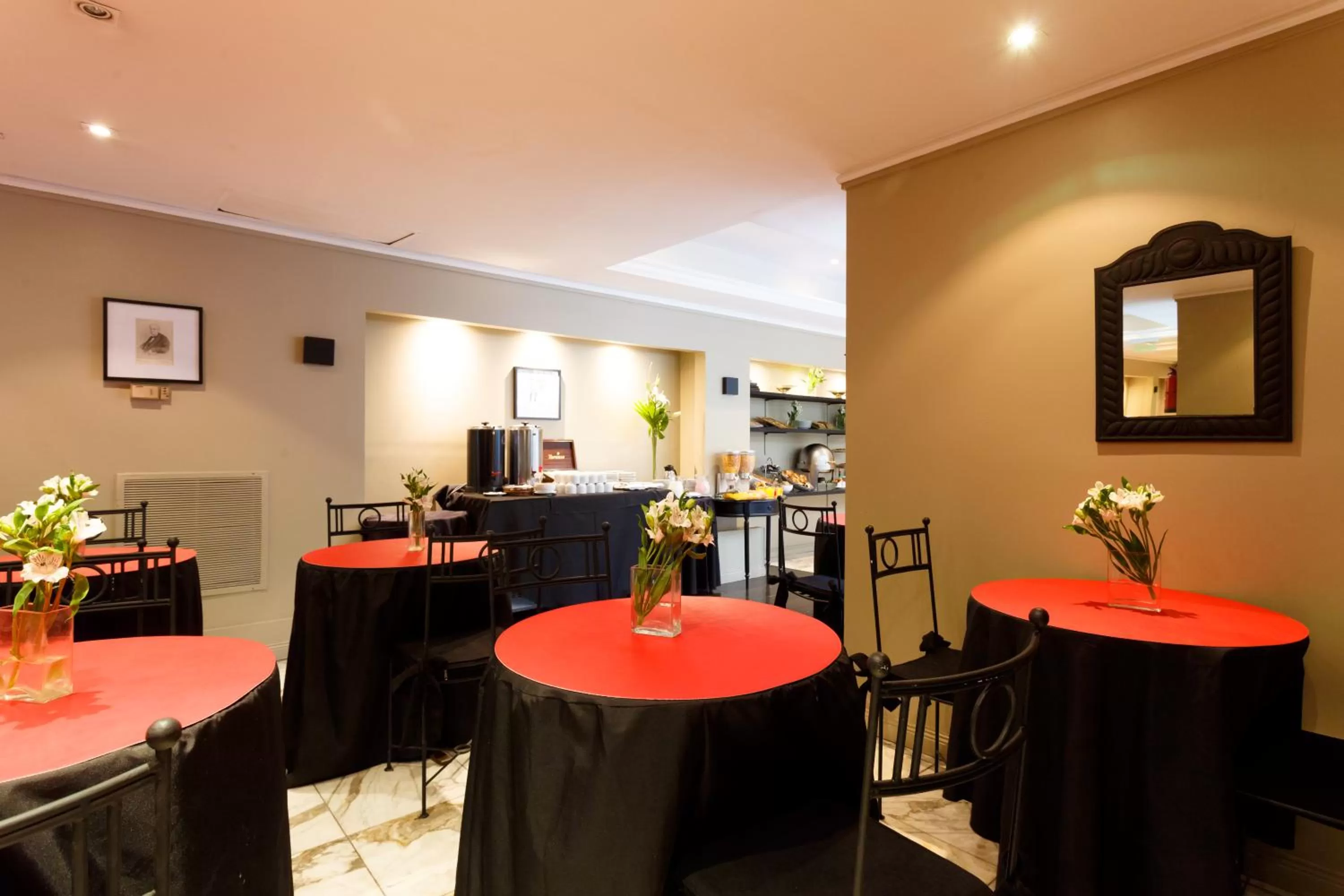 Lounge or bar, Restaurant/Places to Eat in Le Cinque Lusso Recoleta