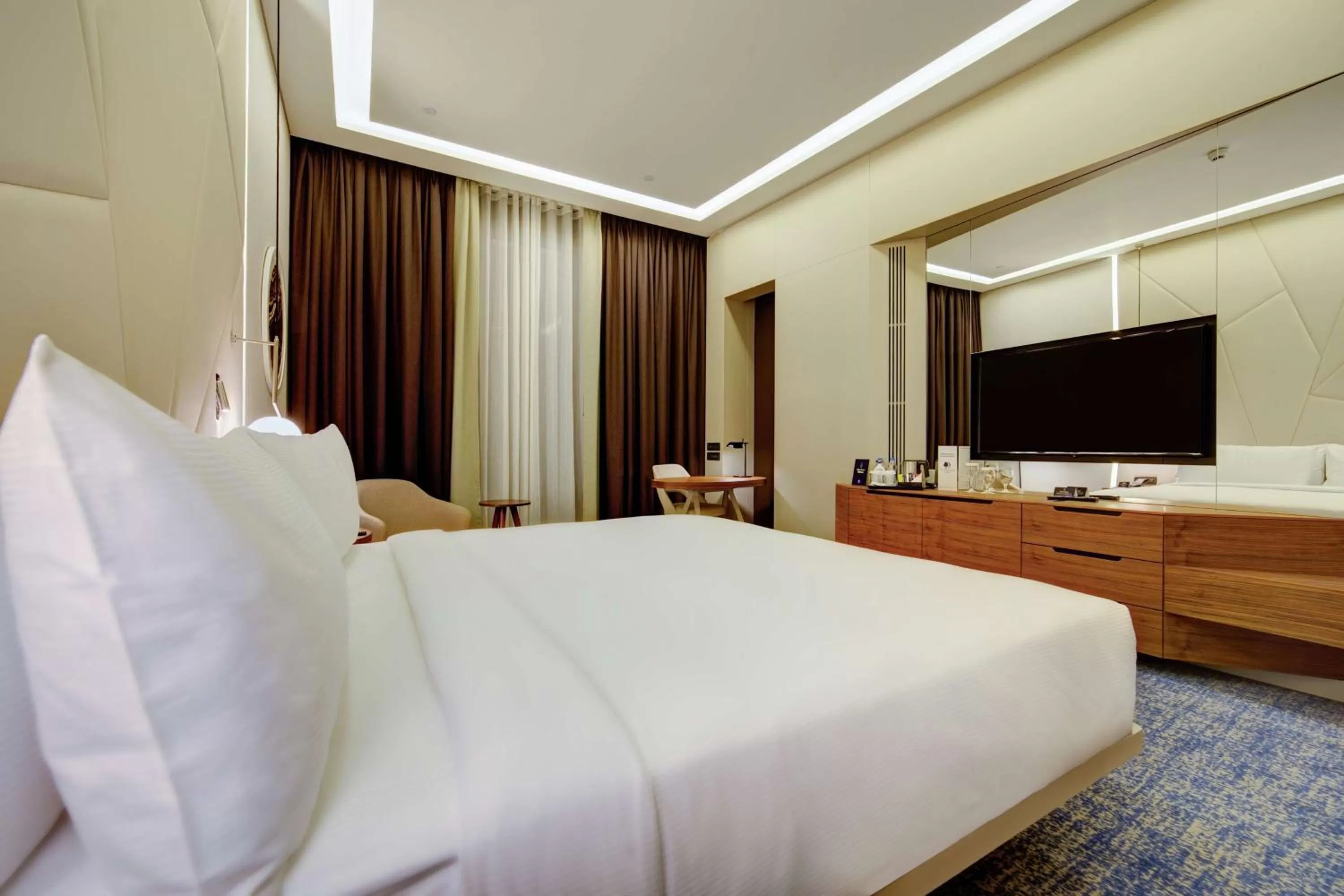 Bed in DoubleTree by Hilton Adana