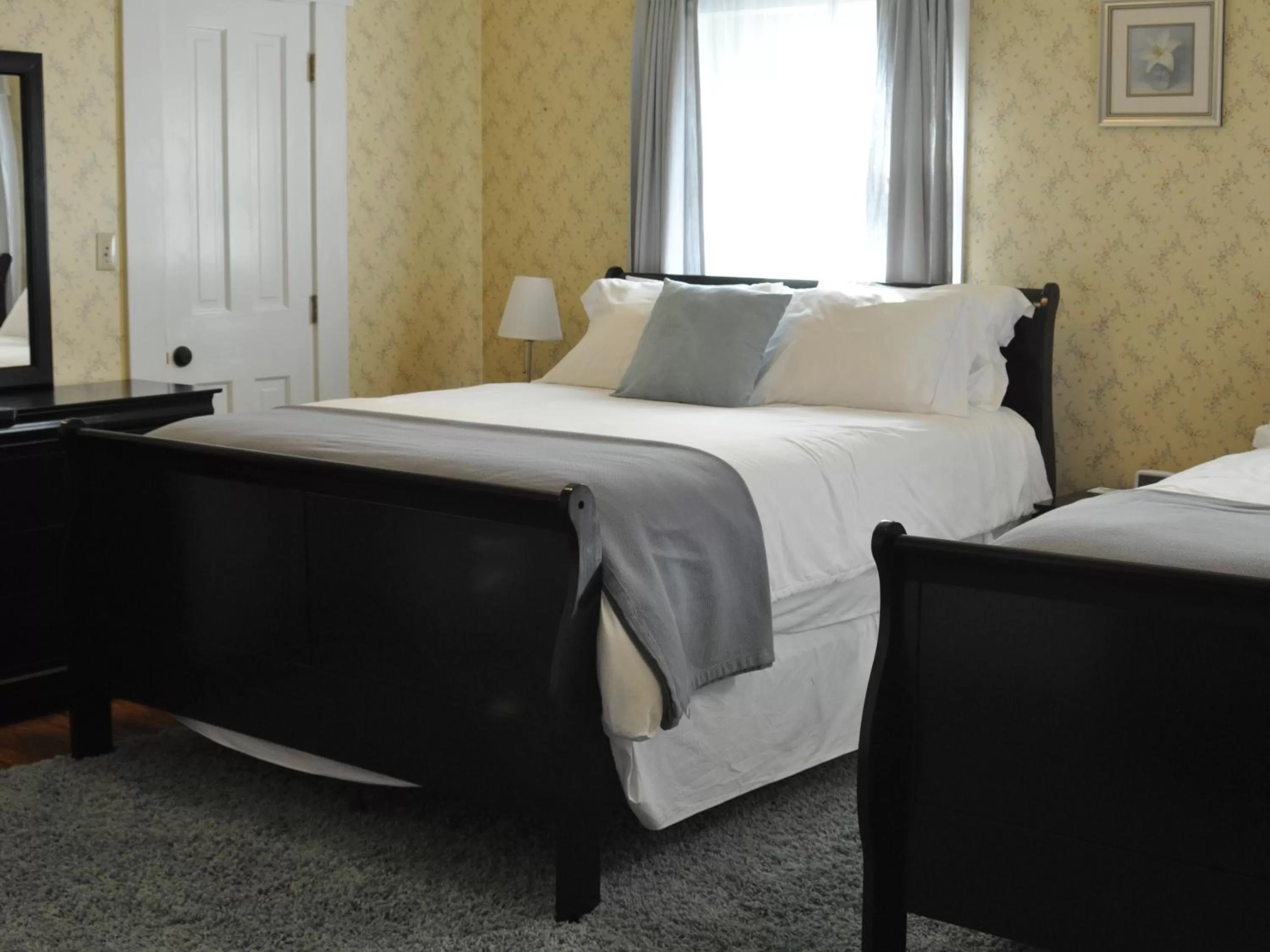 Bedroom, Bed in The Doctor's Inn