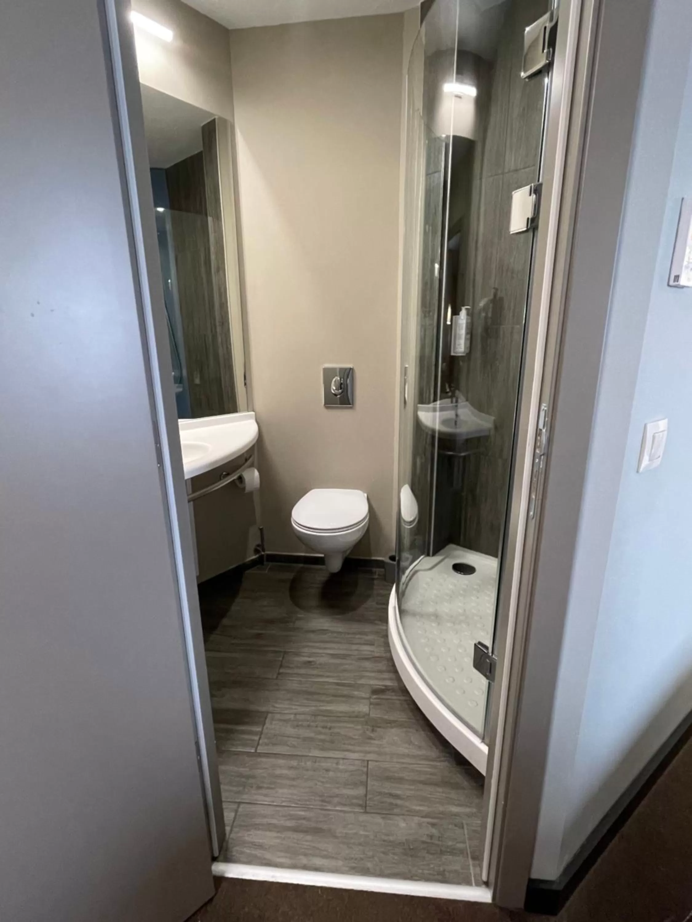 Bathroom in Ibis Sofia Airport Hotel