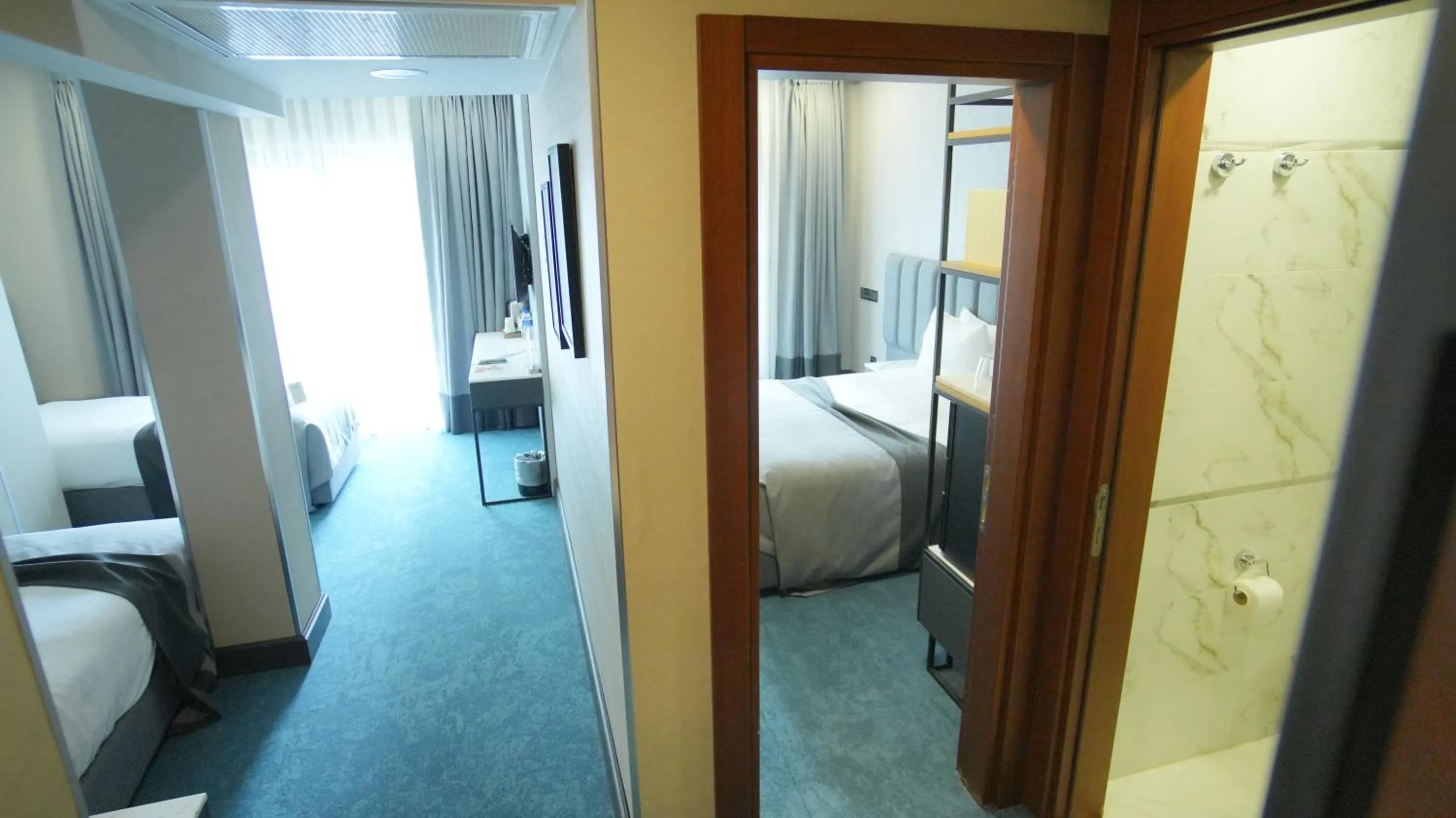 Bed in Dosso Dossi Hotels Old City