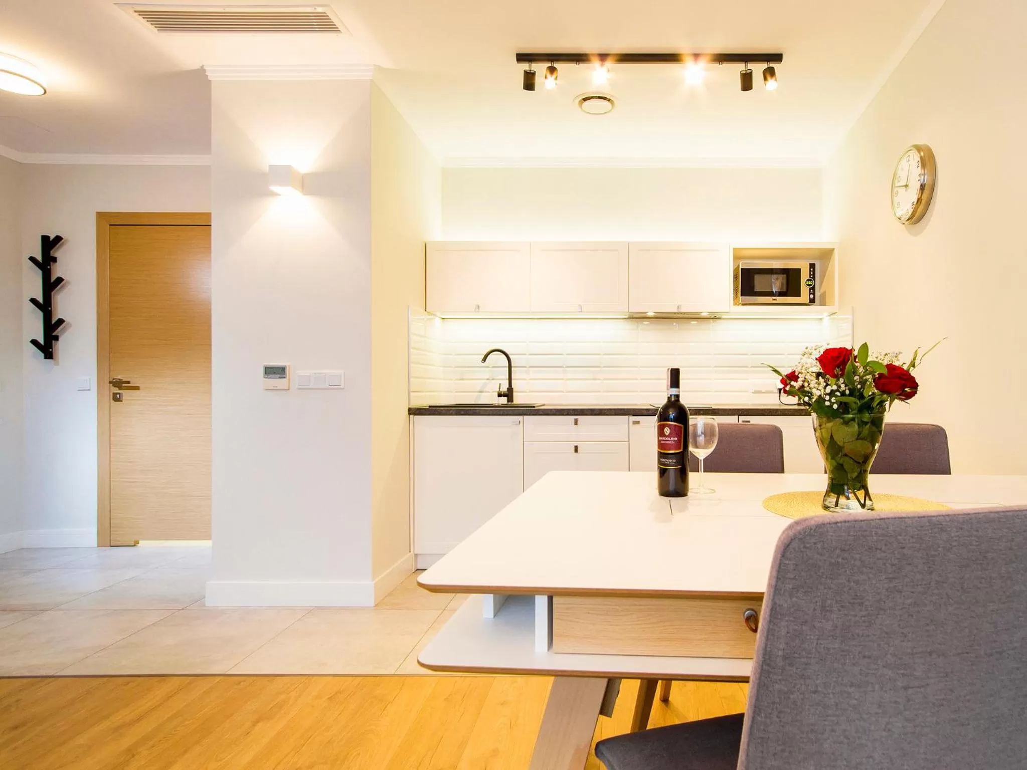 Kitchen or kitchenette in Riverside Aparthotel Cracow