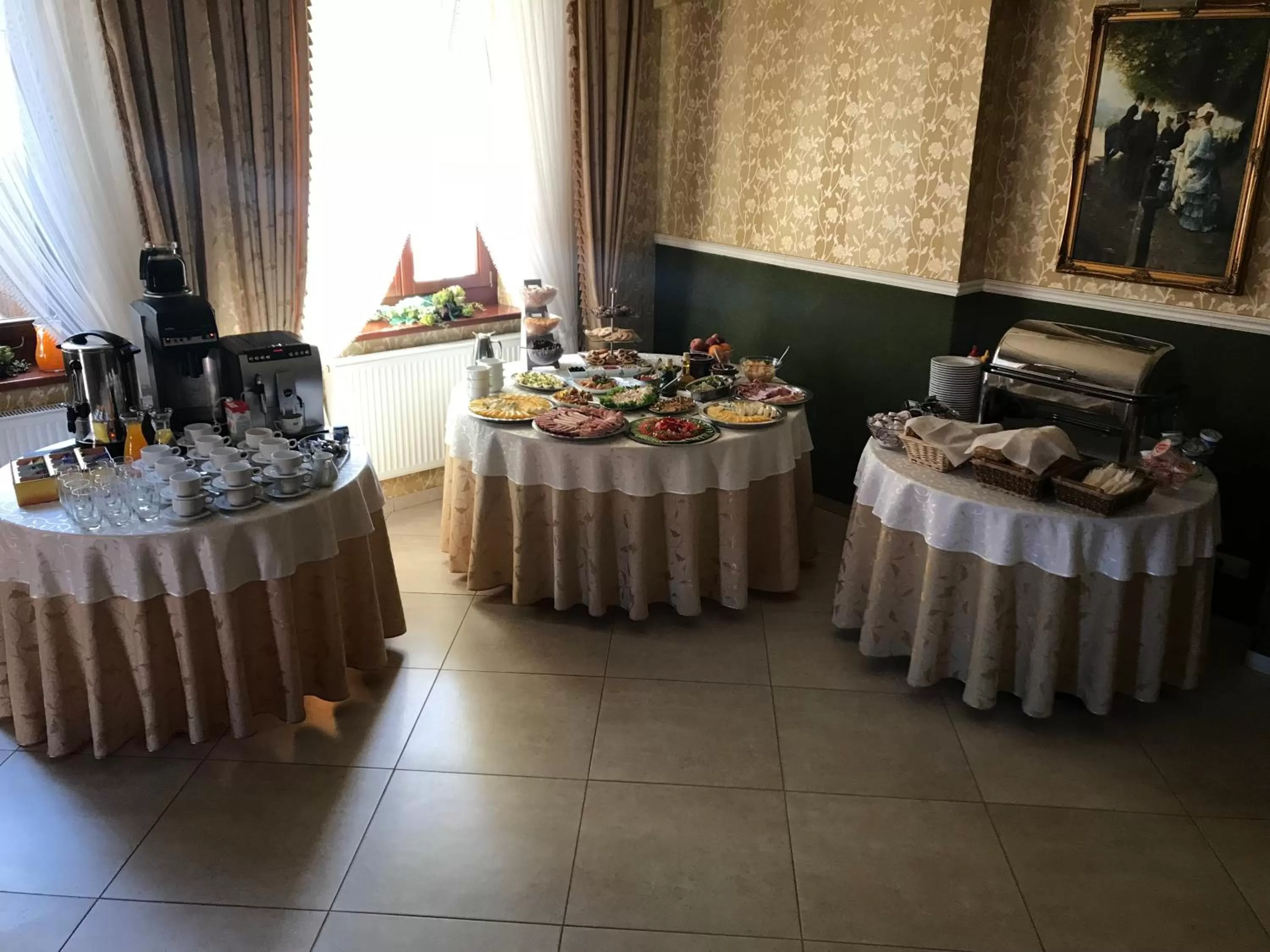 Breakfast in Hotel Restauracja Willa Radwan