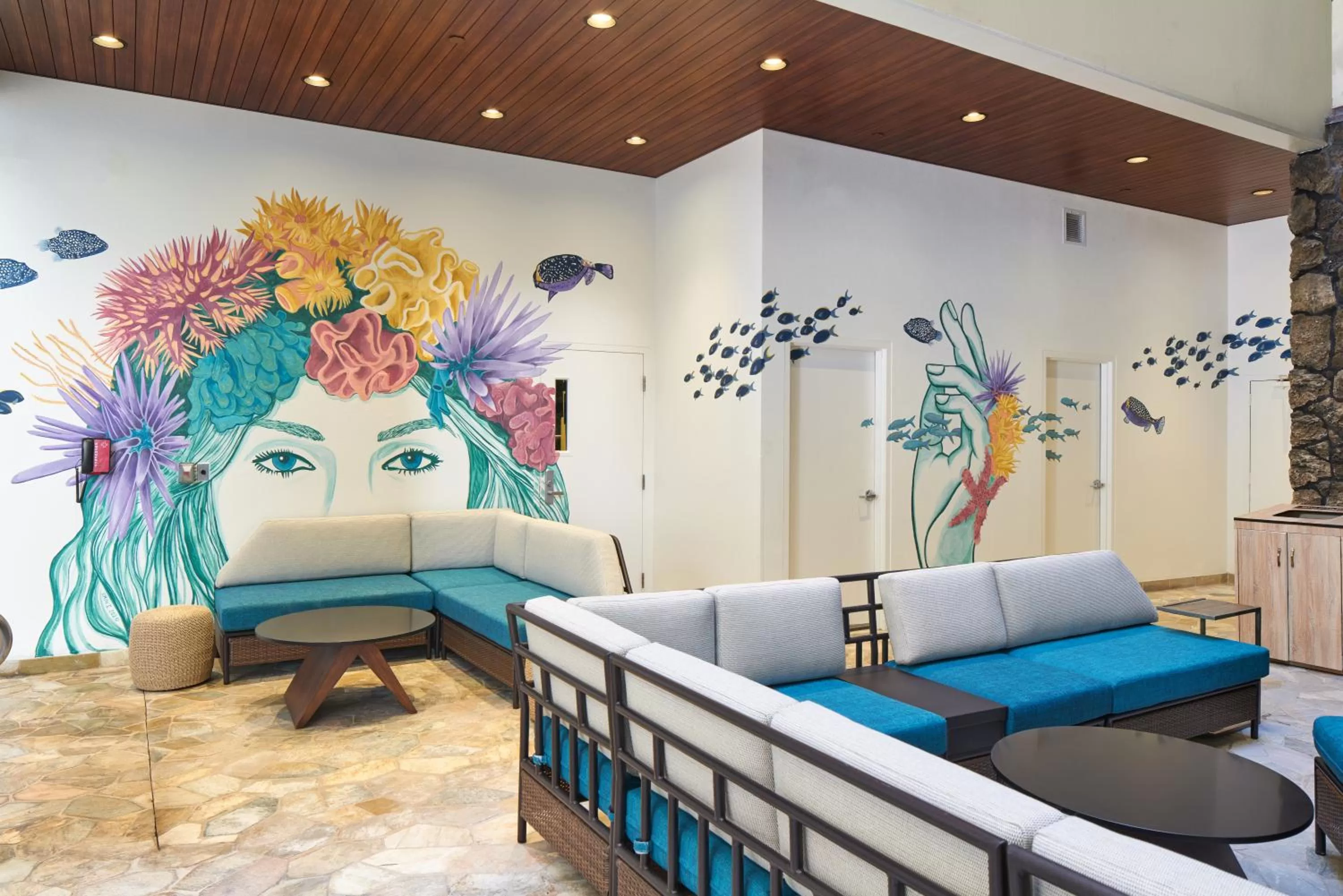 Inner courtyard view in Waikiki Malia