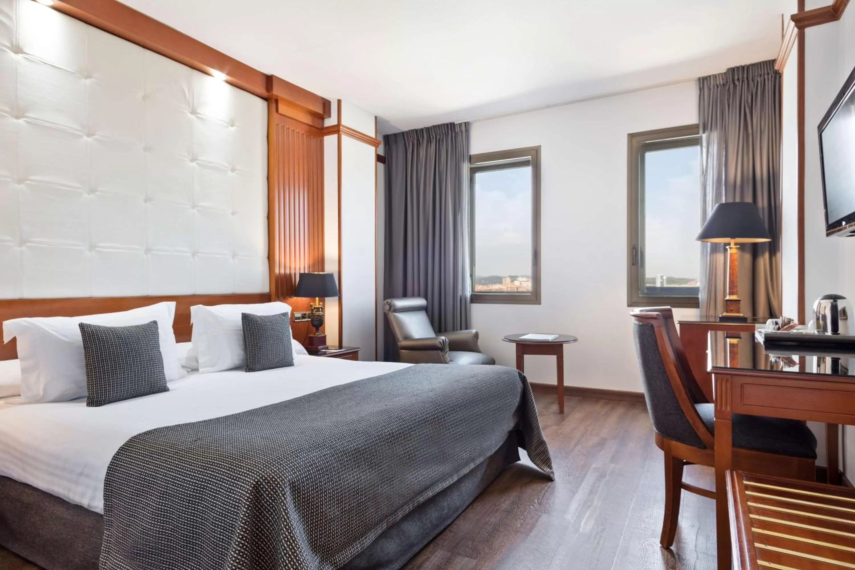 Bedroom, Bed in Best Western Premier CMC Girona