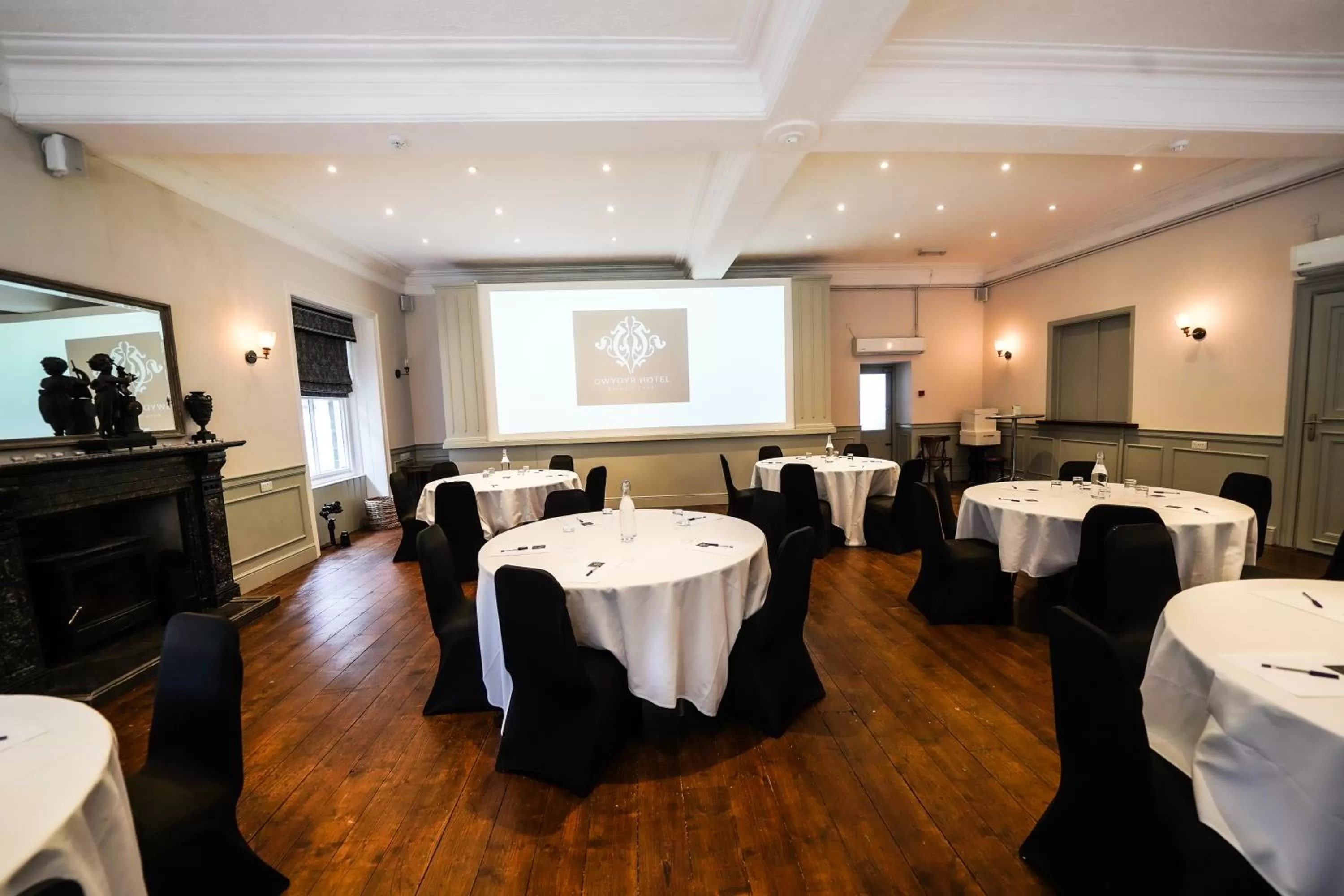 Business facilities in Gwydyr Hotel