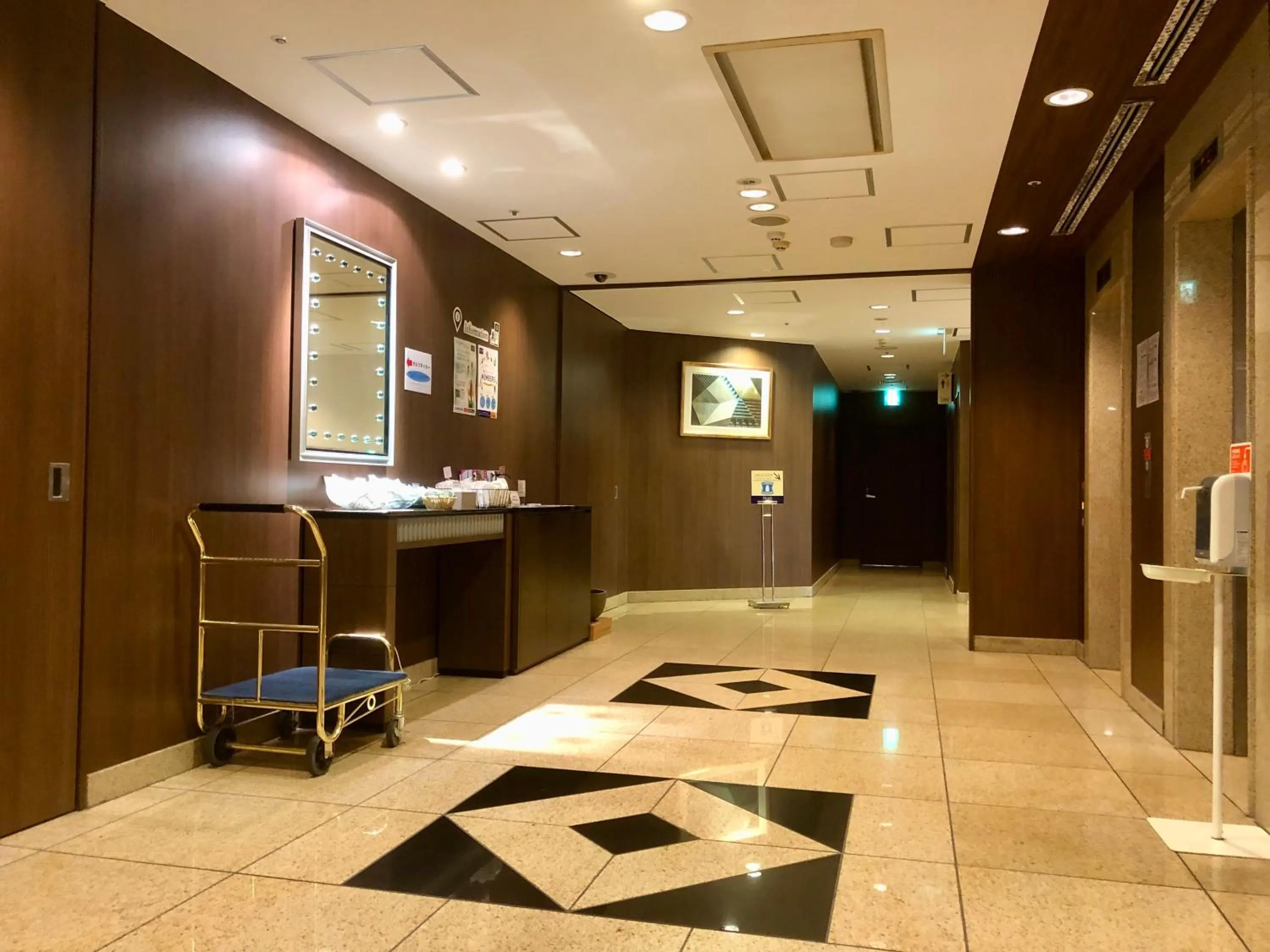 Lobby or reception in Keio Presso Inn Shinjuku