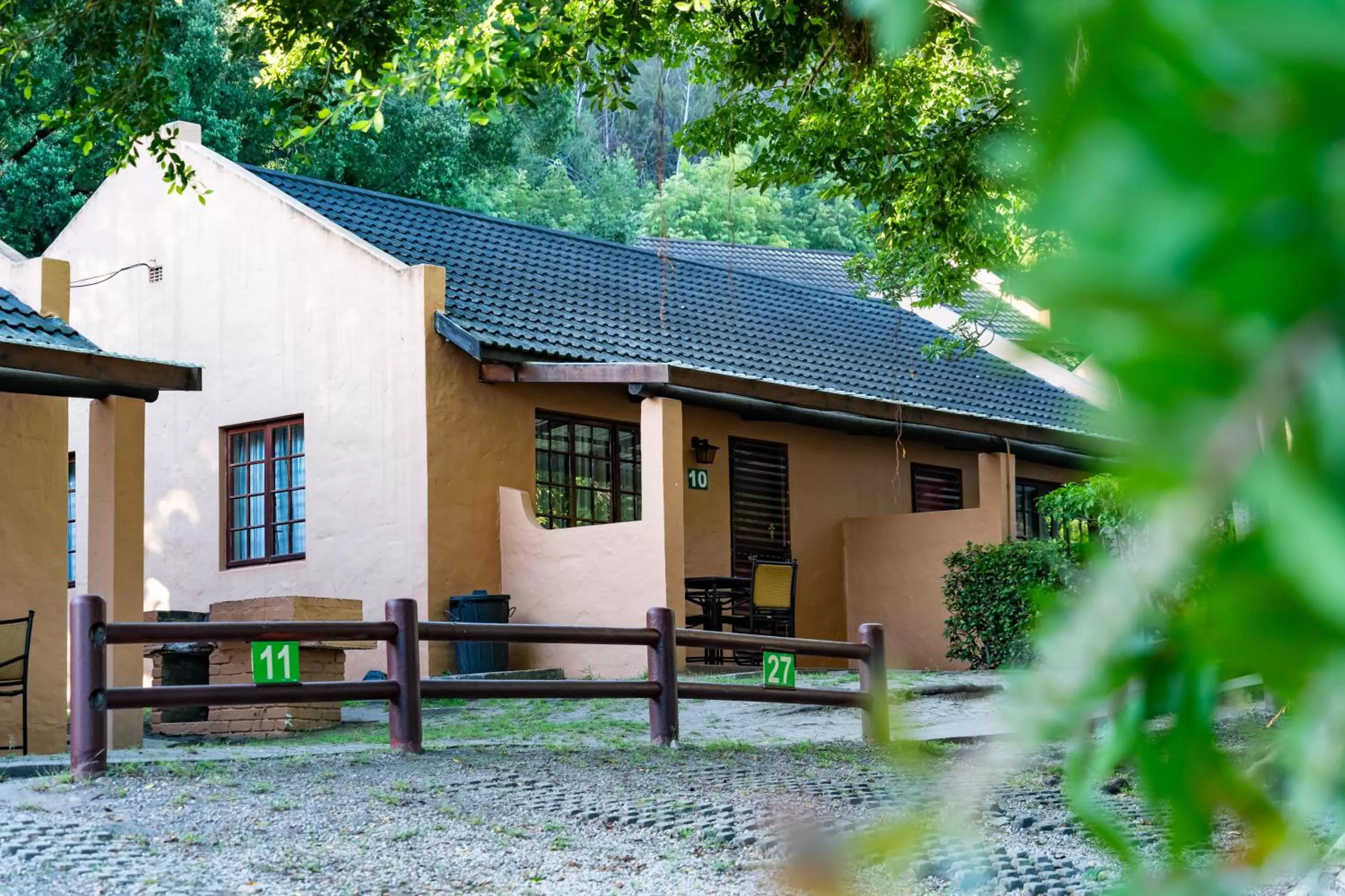 Property building in Gooderson Knysna Chalets