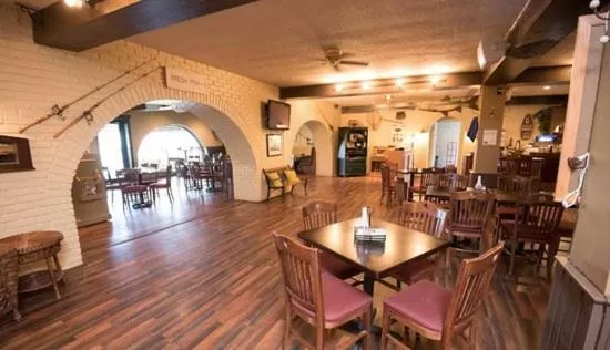 Restaurant/places to eat in The Gananoque Inn