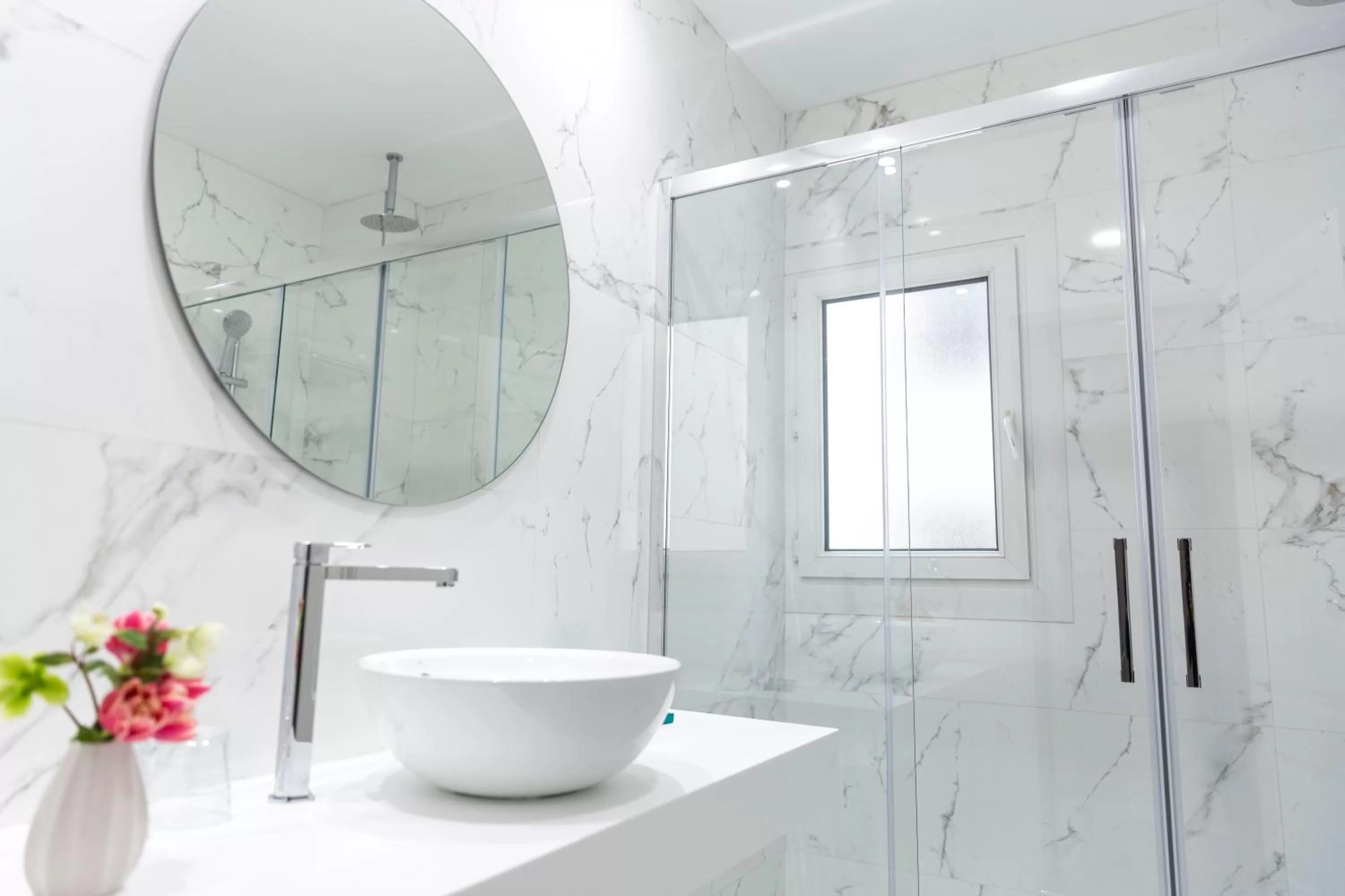 Bathroom in Hotel Serrano