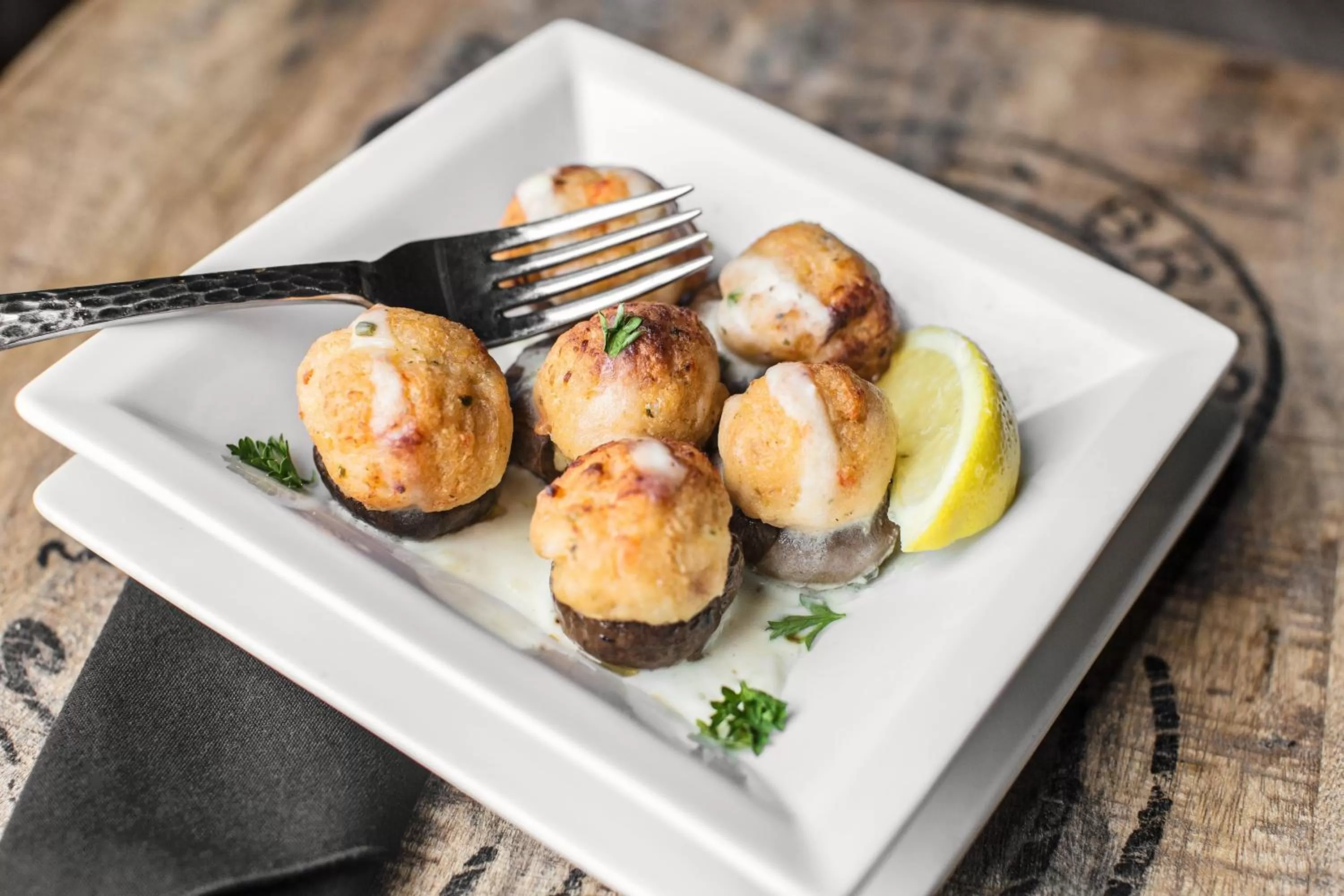 Restaurant/places to eat in Teddy's Residential Suites Watford City