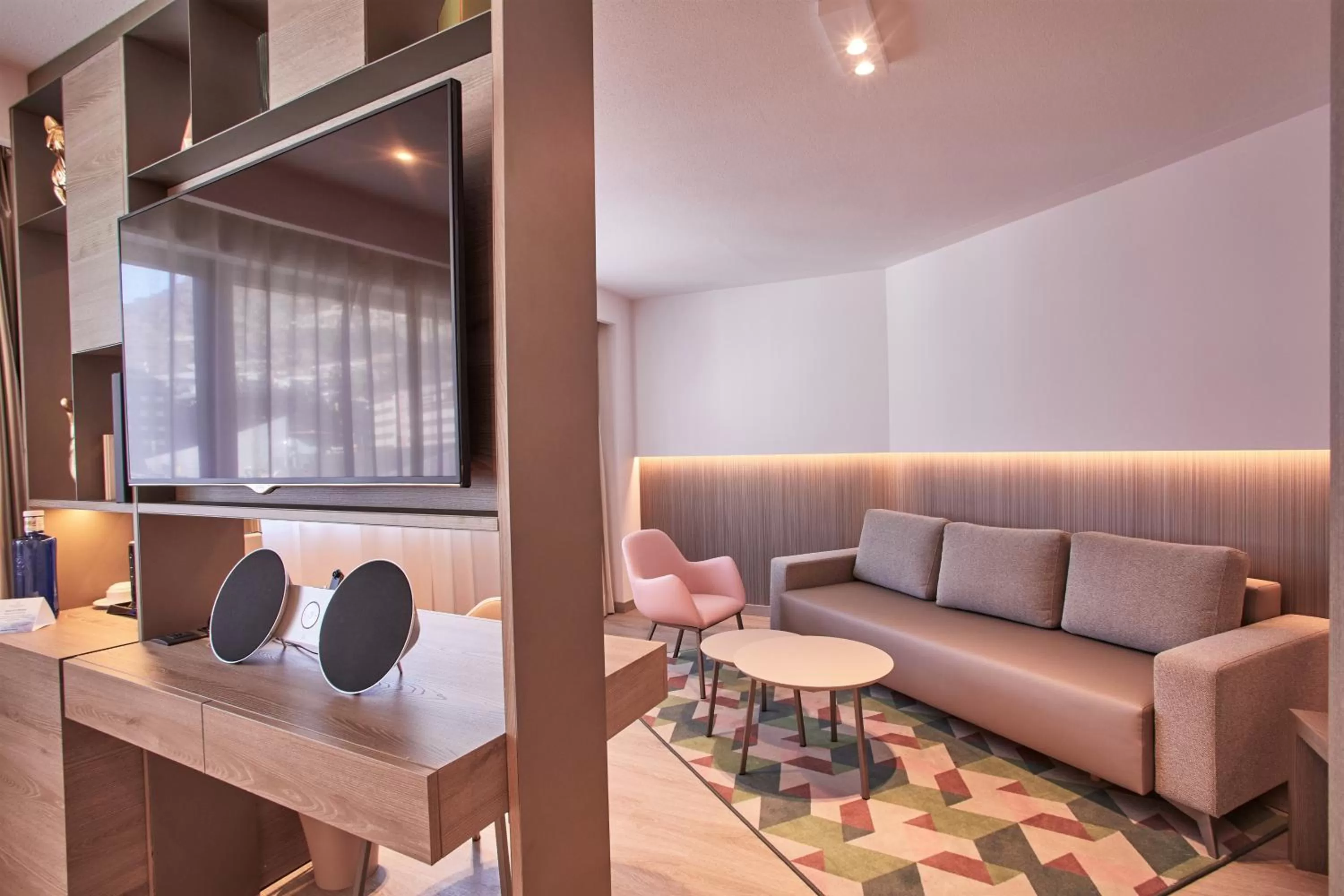 TV and multimedia in Grand Plaza Hotel & Wellness