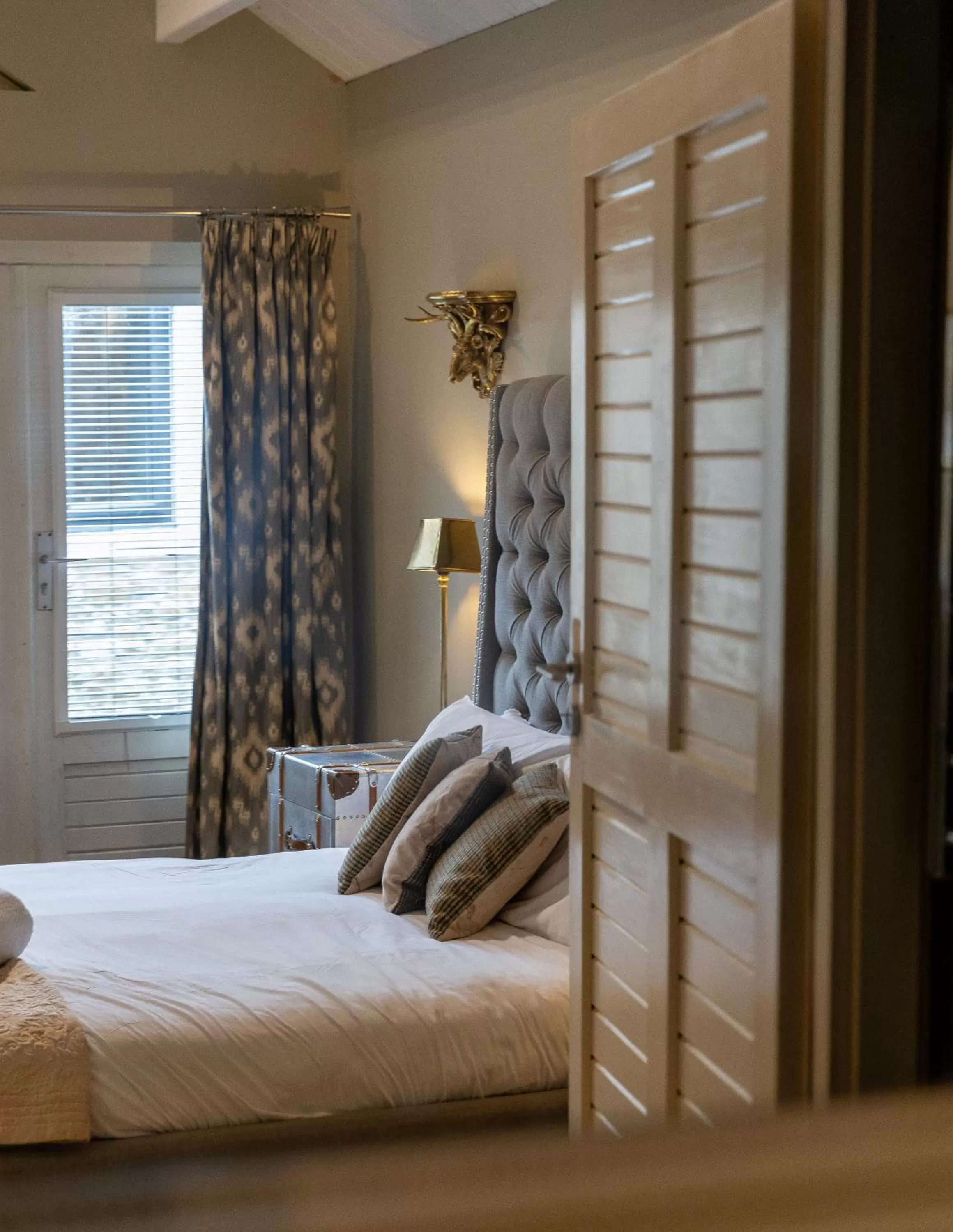 Bed in The Lower Buck Inn