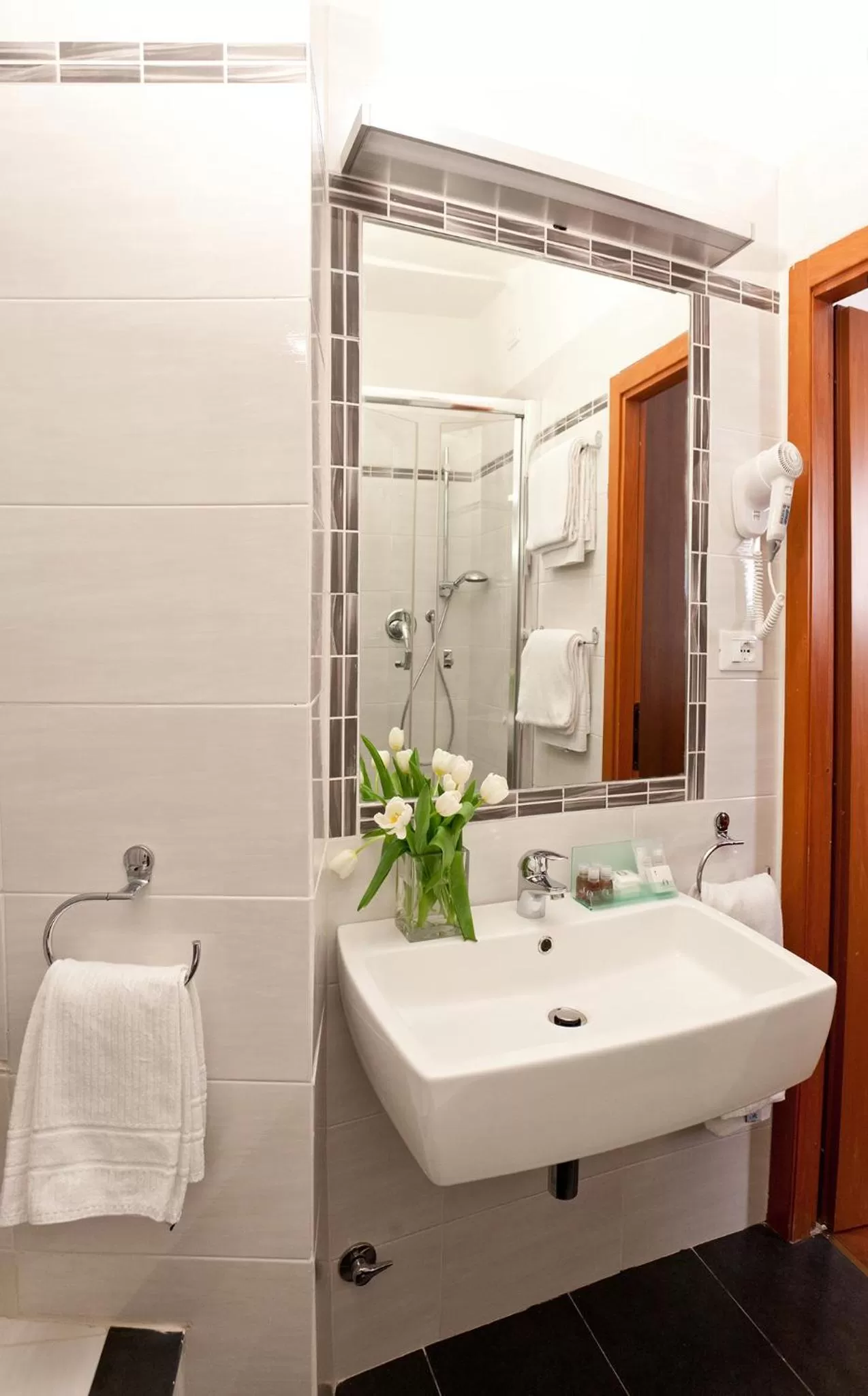 Bathroom in Hotel Helvetia