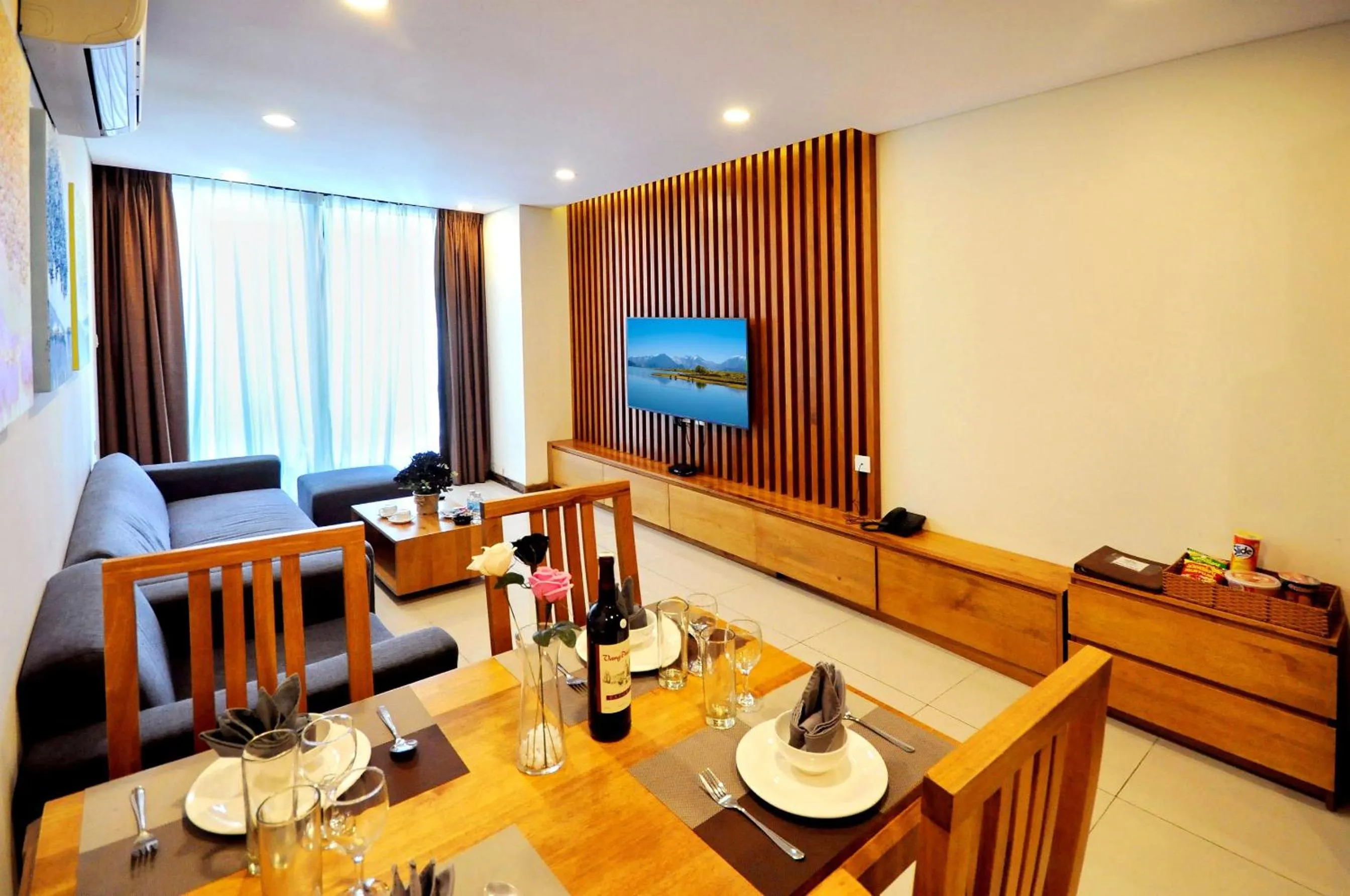 Holi Beach Hotel & Apartments