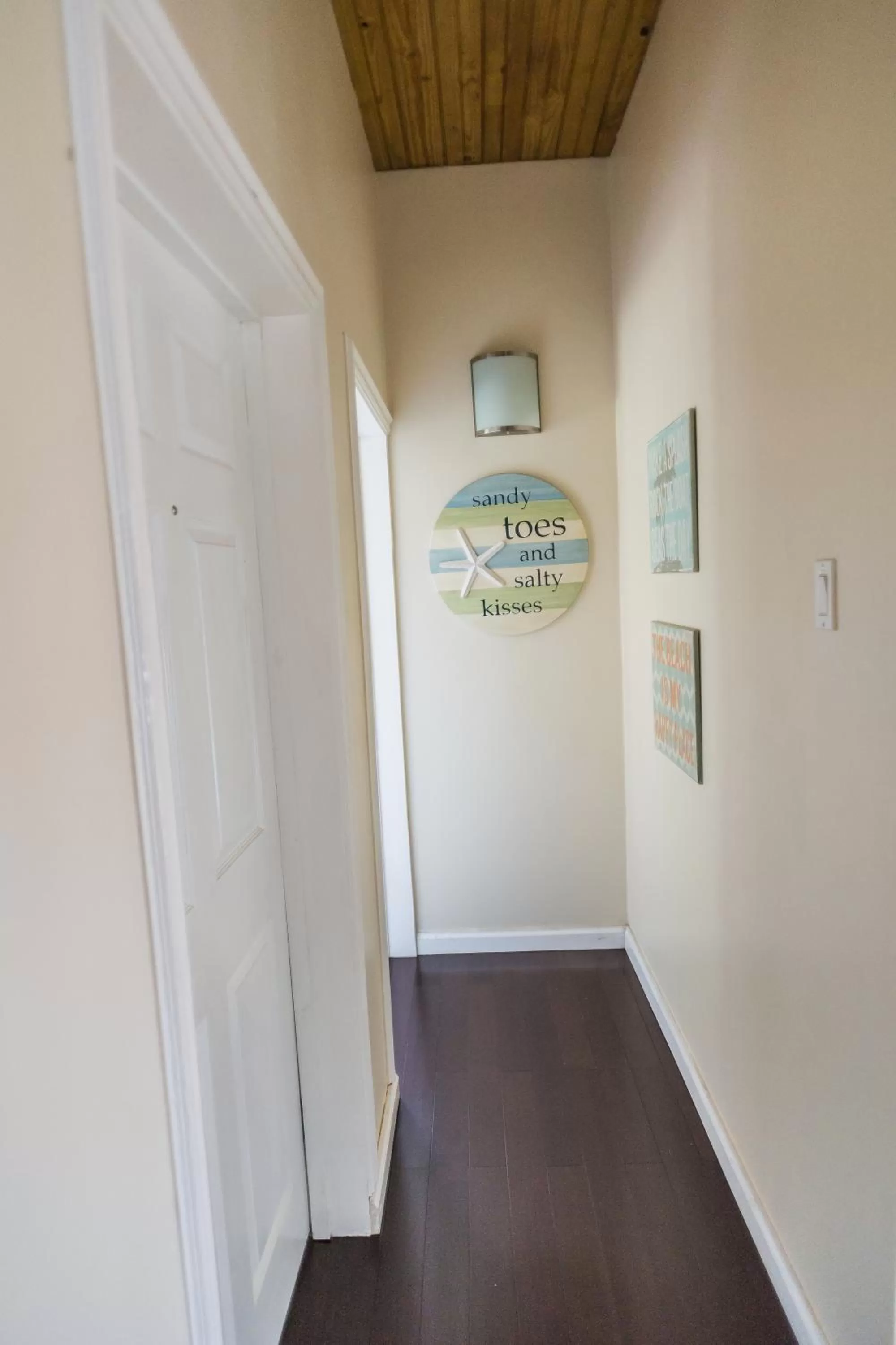 Decorative detail in Blue Paloma Bed & Breakfast