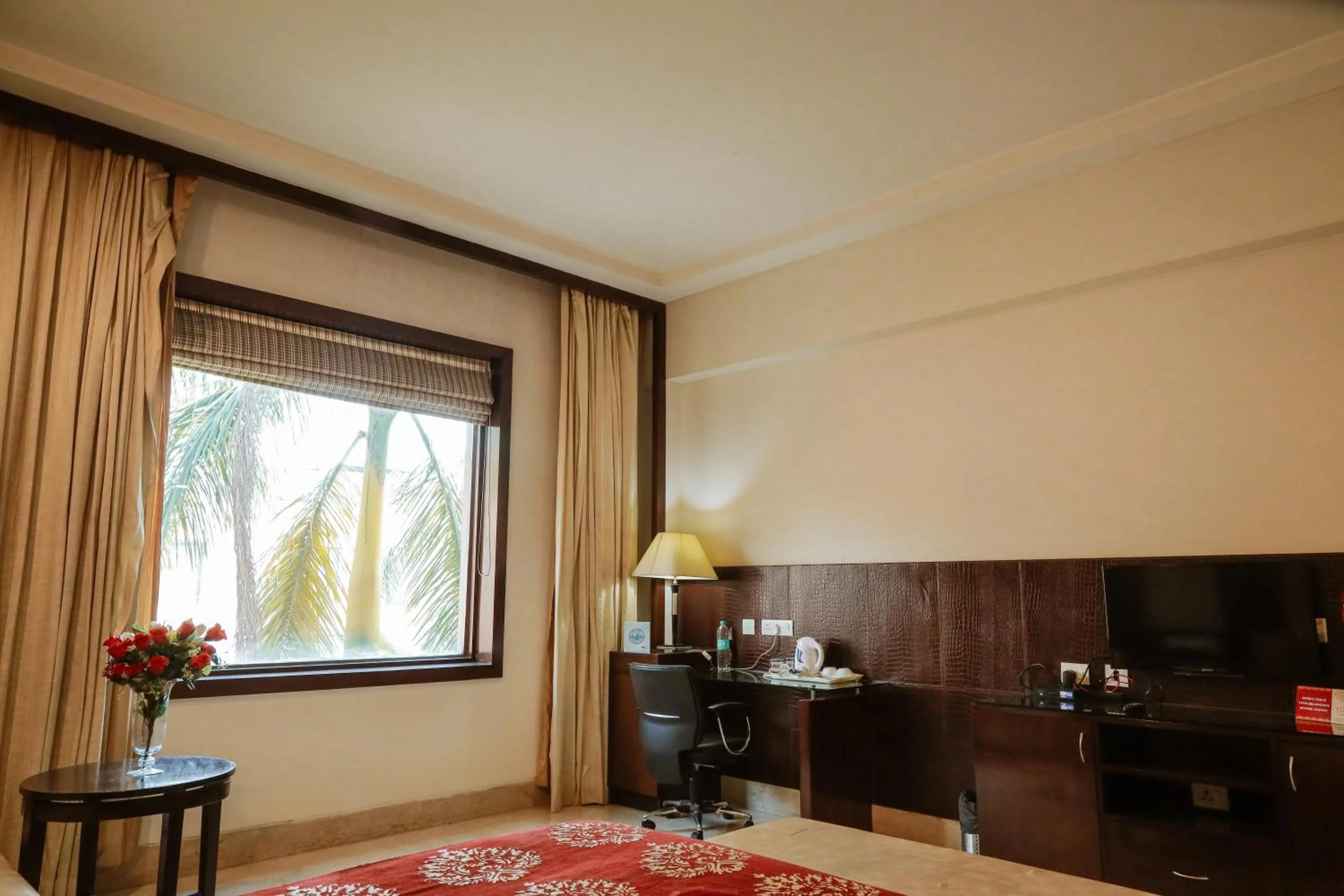 Bedroom, Bed in Hotel Airport Residency