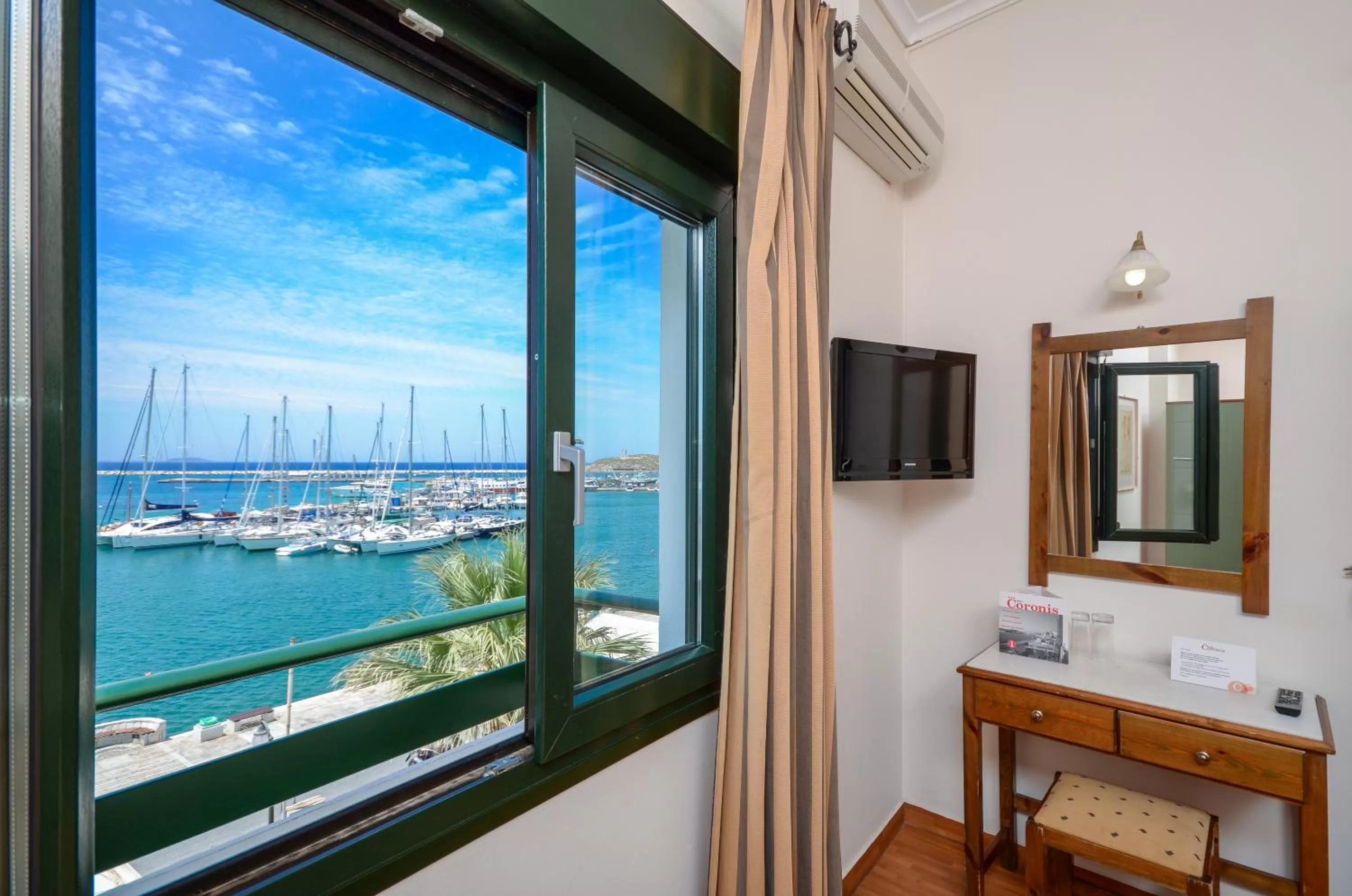 Day in Hotel Coronis