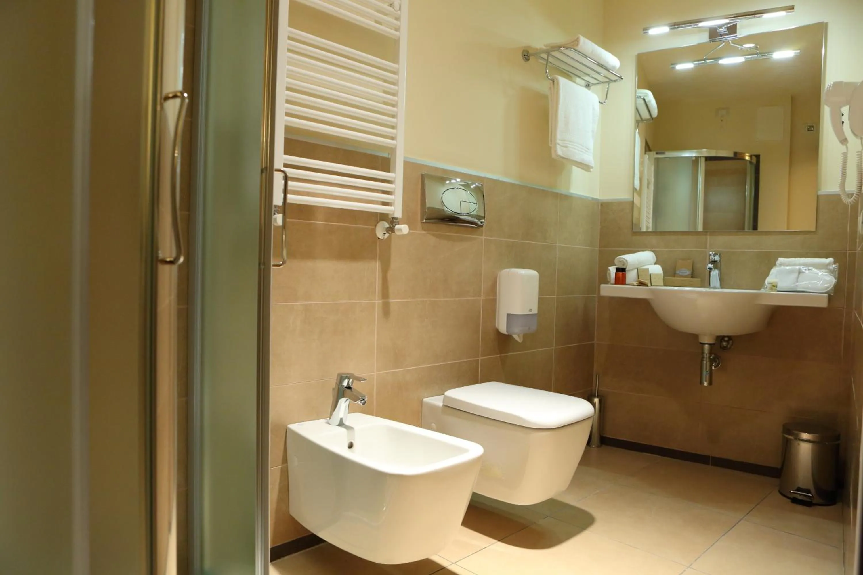 Bathroom in Hotel Milazzo