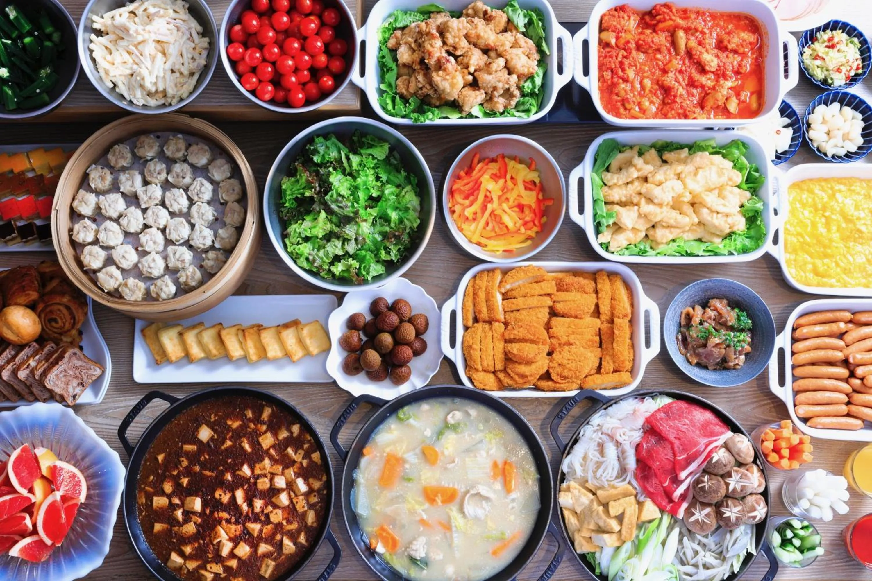 Buffet breakfast in ART Hotel Oita