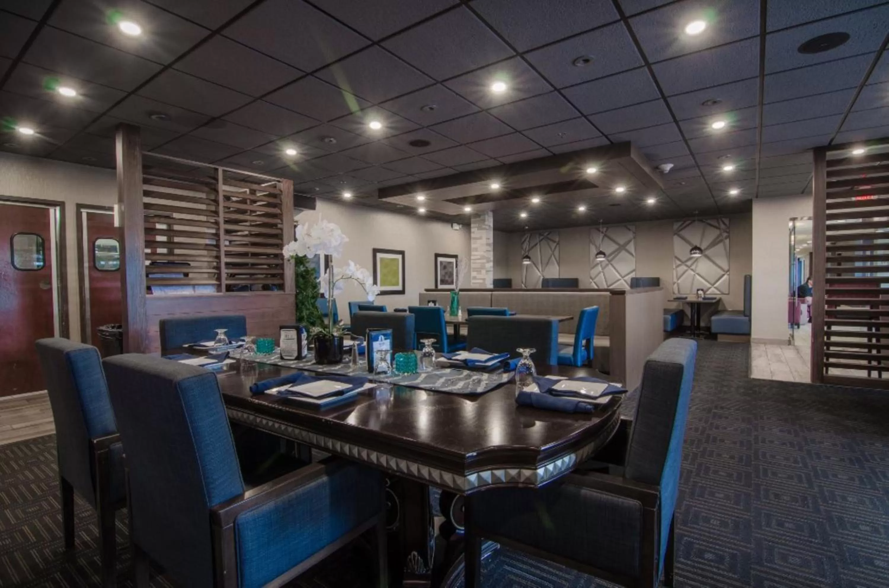 Restaurant/places to eat in Holiday Inn & Suites Syracuse Airport - Liverpool by IHG