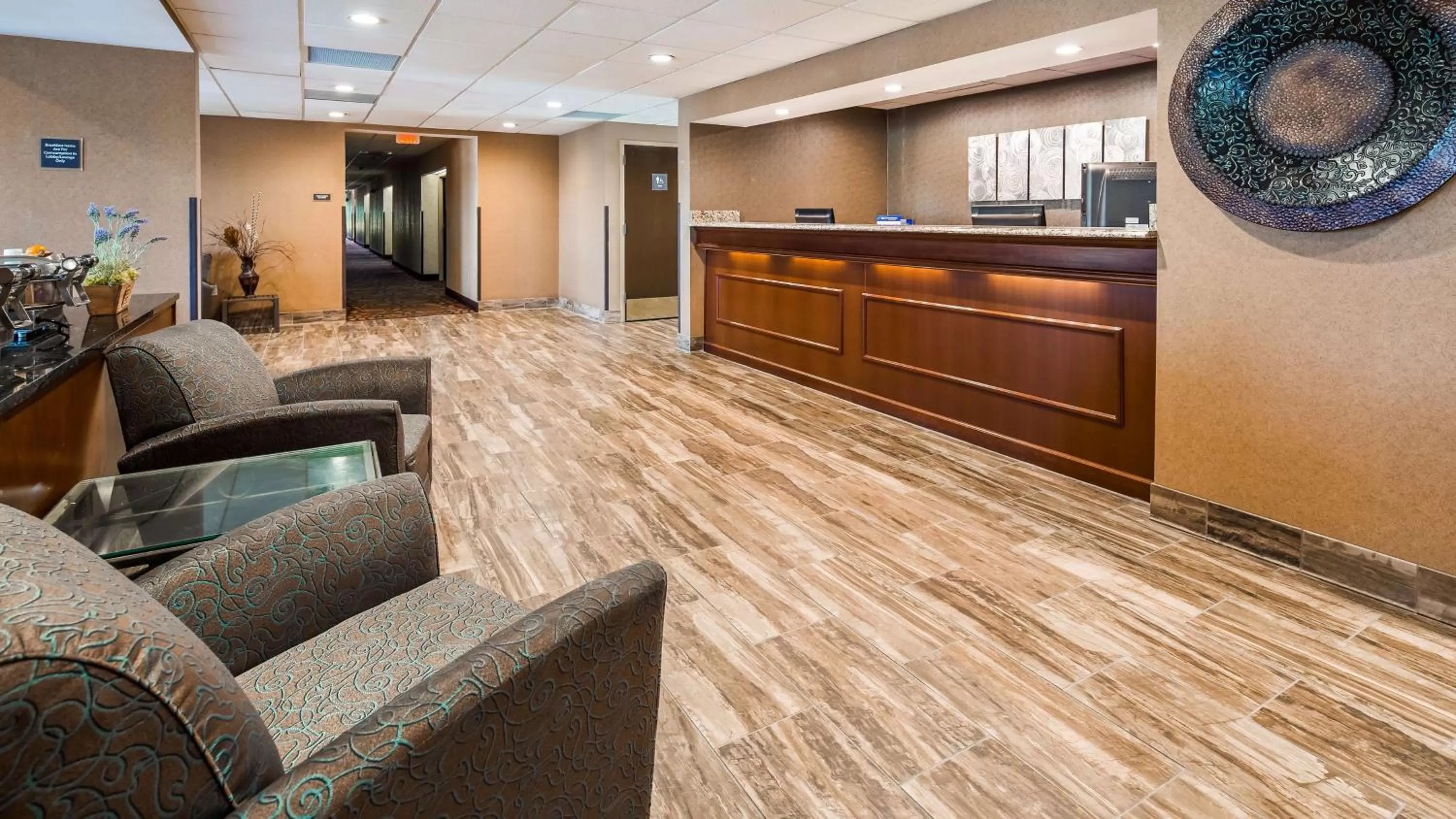 Lobby or reception in SureStay Hotel by Best Western Robinsonville Tunica