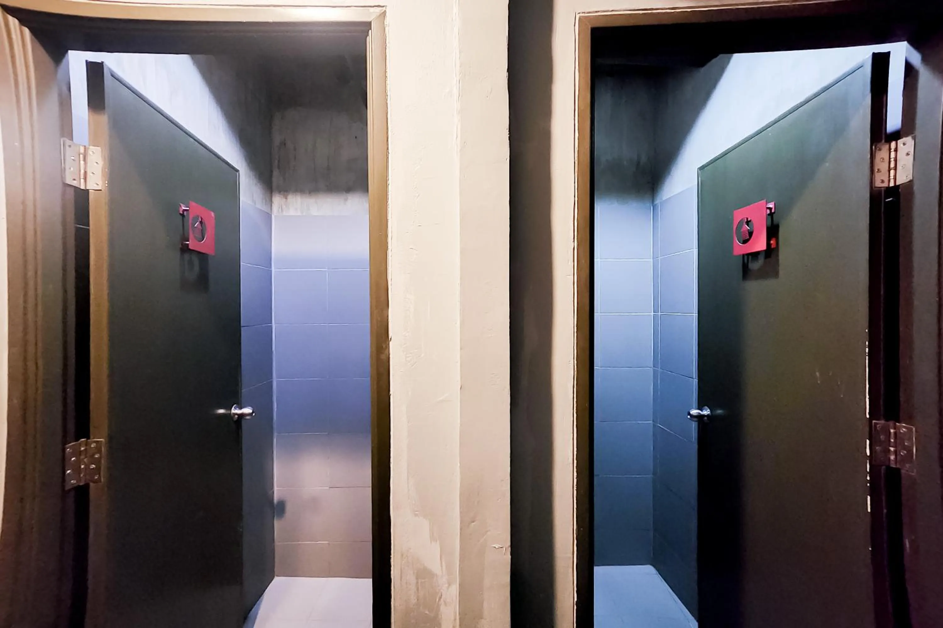 Bathroom in Loftel 22 Hostel