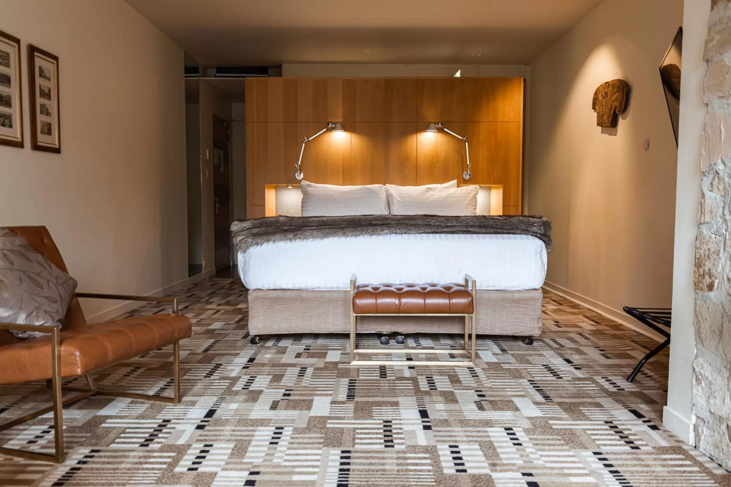 Bed in Islington Hotel