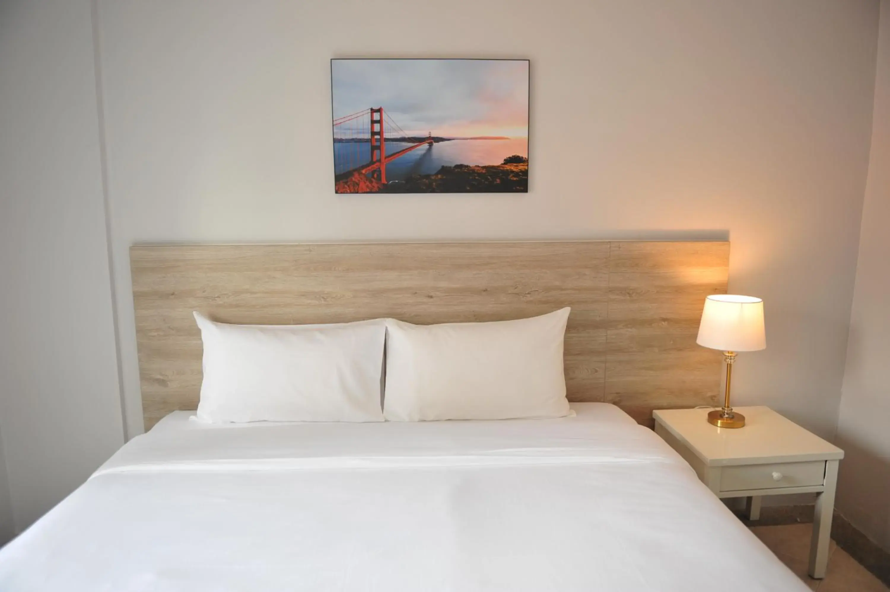 Superior Double or Twin Room in Drop Inn Bangkok Superior Double or Twin Room in Drop Inn Bangkok