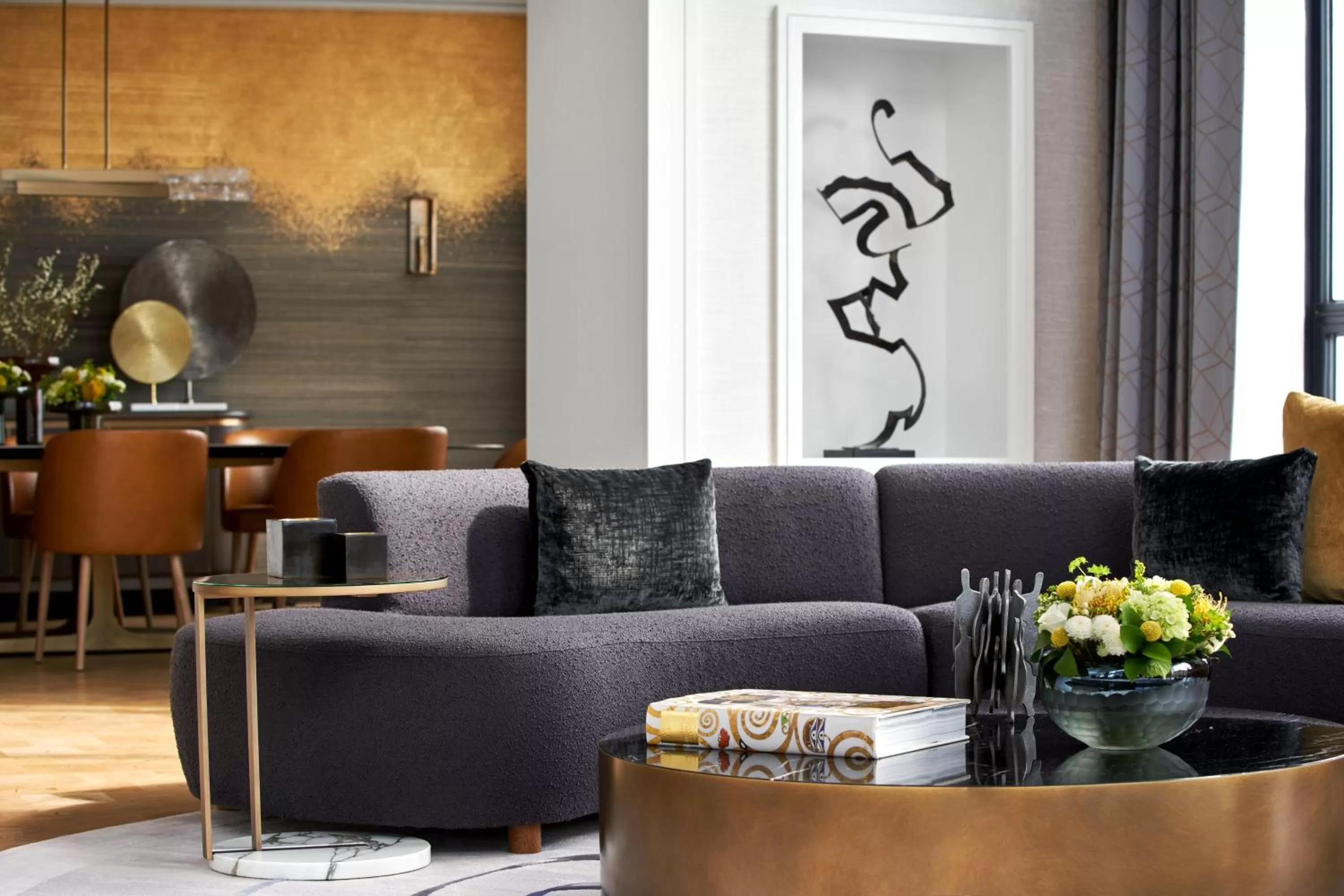 Living room in The Ritz-Carlton, Chicago