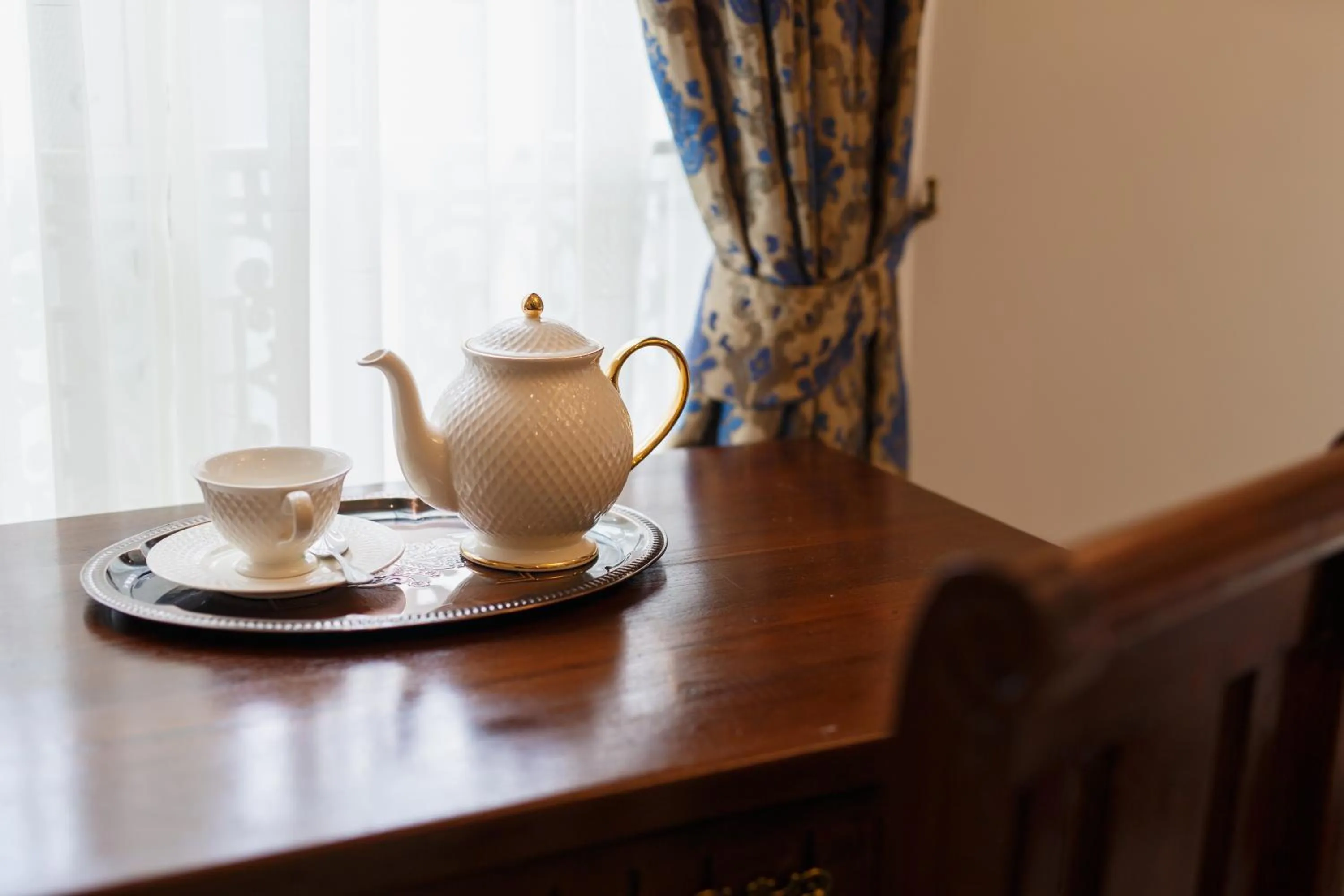 Coffee/tea facilities in The Velvet Orchid