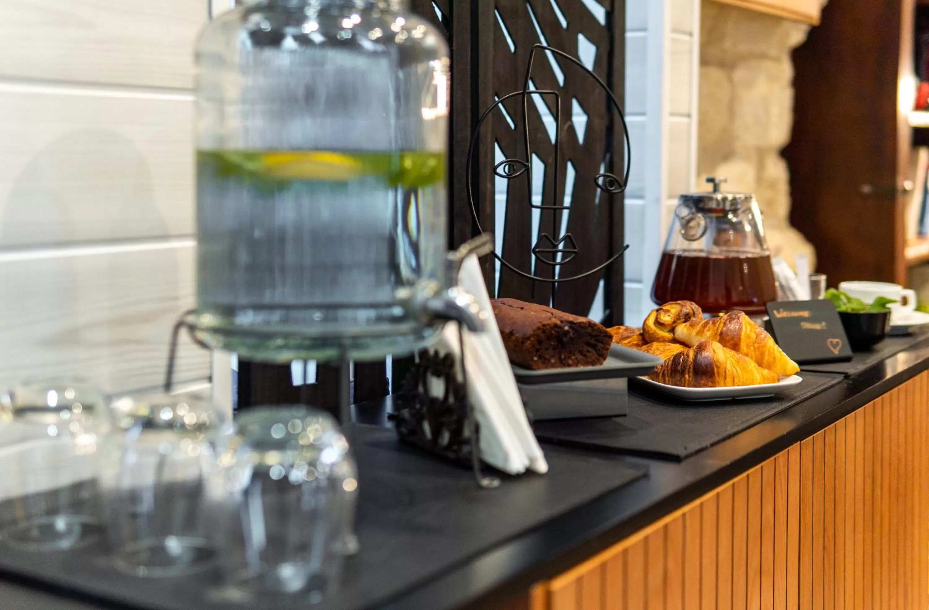 Lobby or reception in Hotel Lilas Blanc