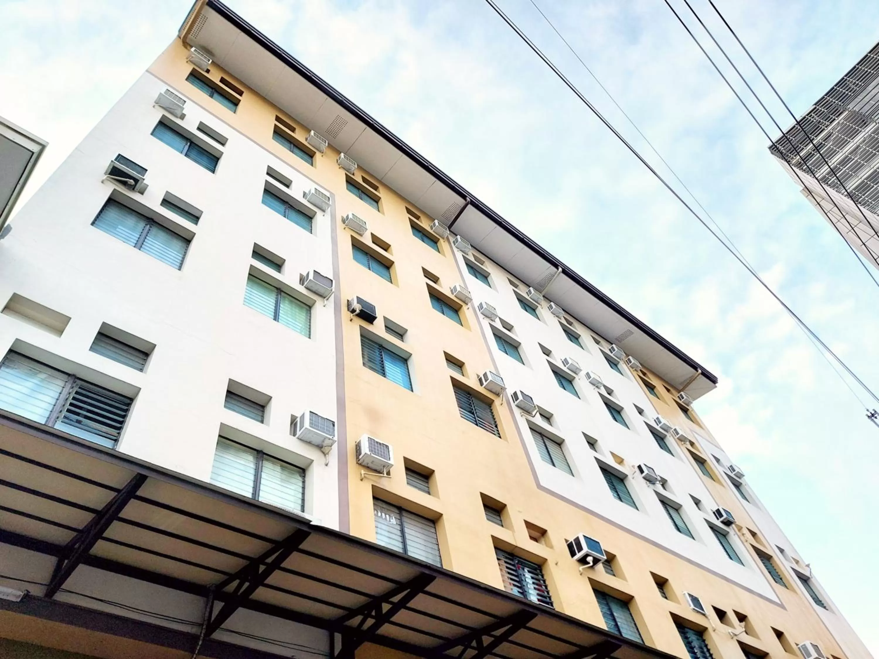 Property building in airobedz MANILA - A Value Hotel