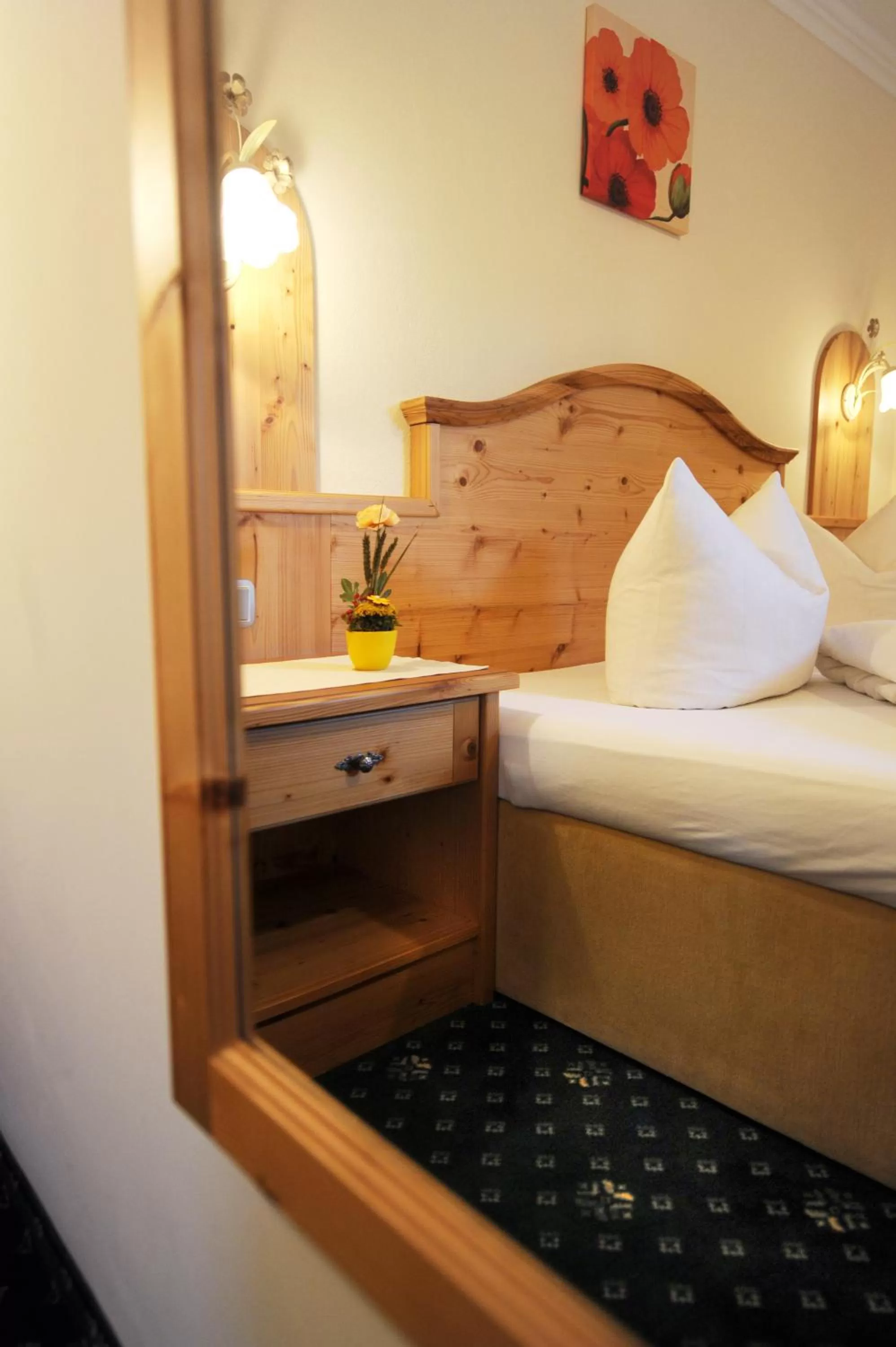 Decorative detail, Bed in Hotel Garni Landhaus Platzer