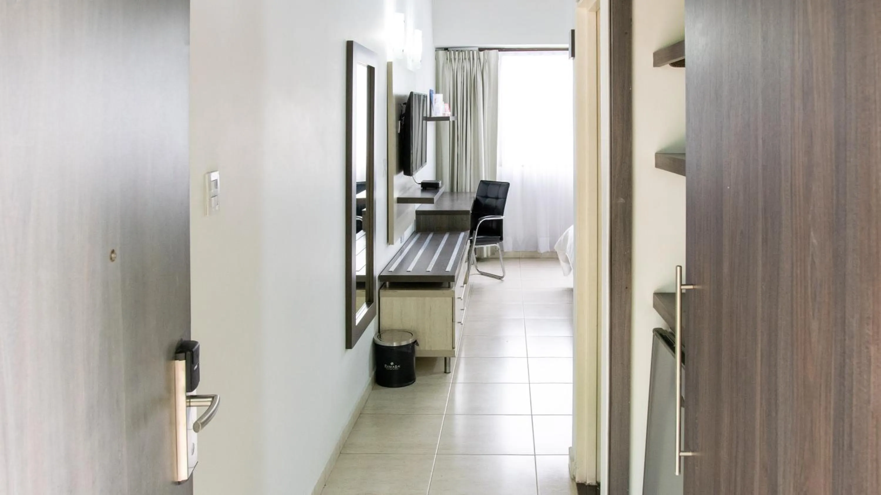 Standard Queen Room in Hotel San Juan Internacional