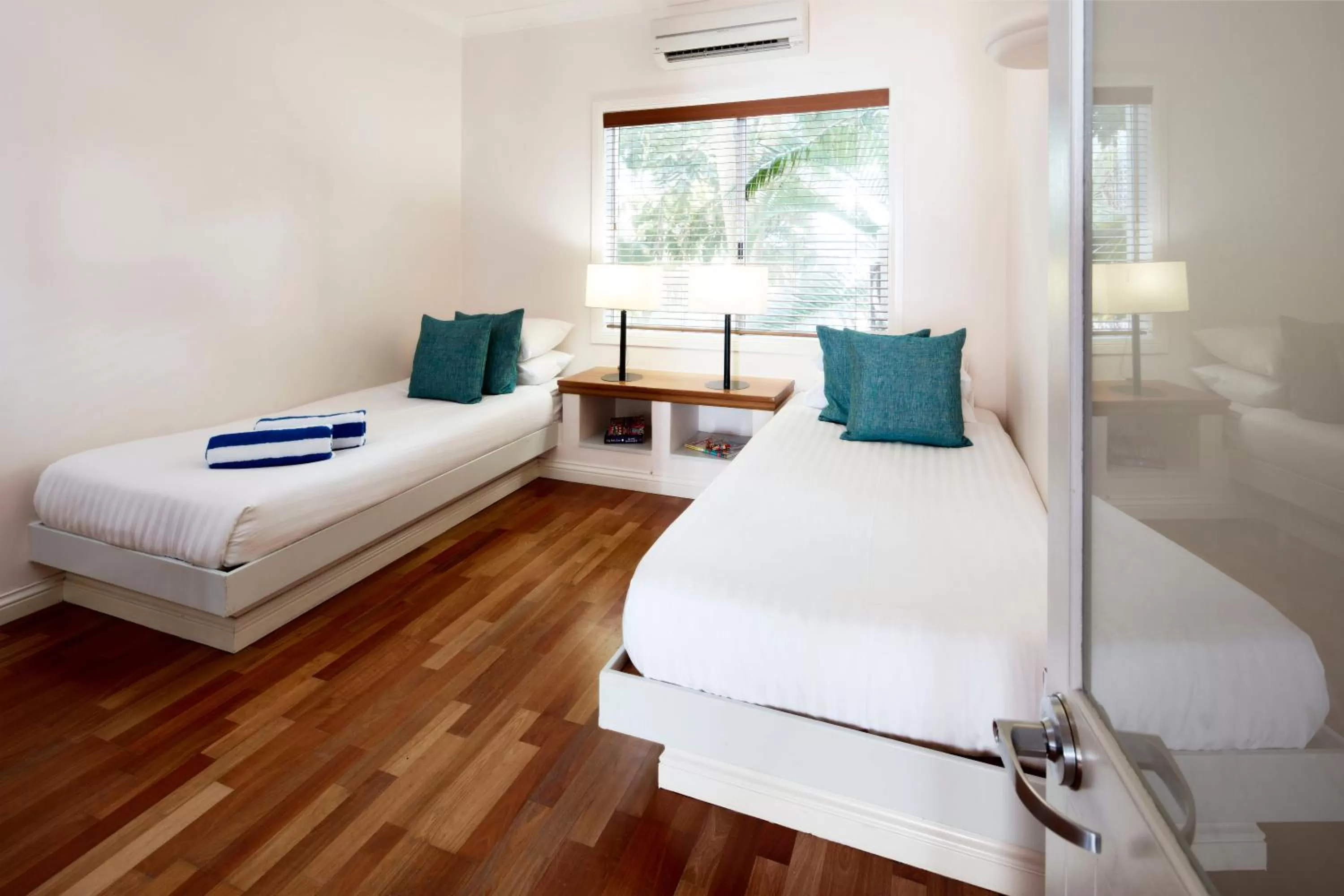 Bedroom, Bed in Alamanda Palm Cove by Lancemore