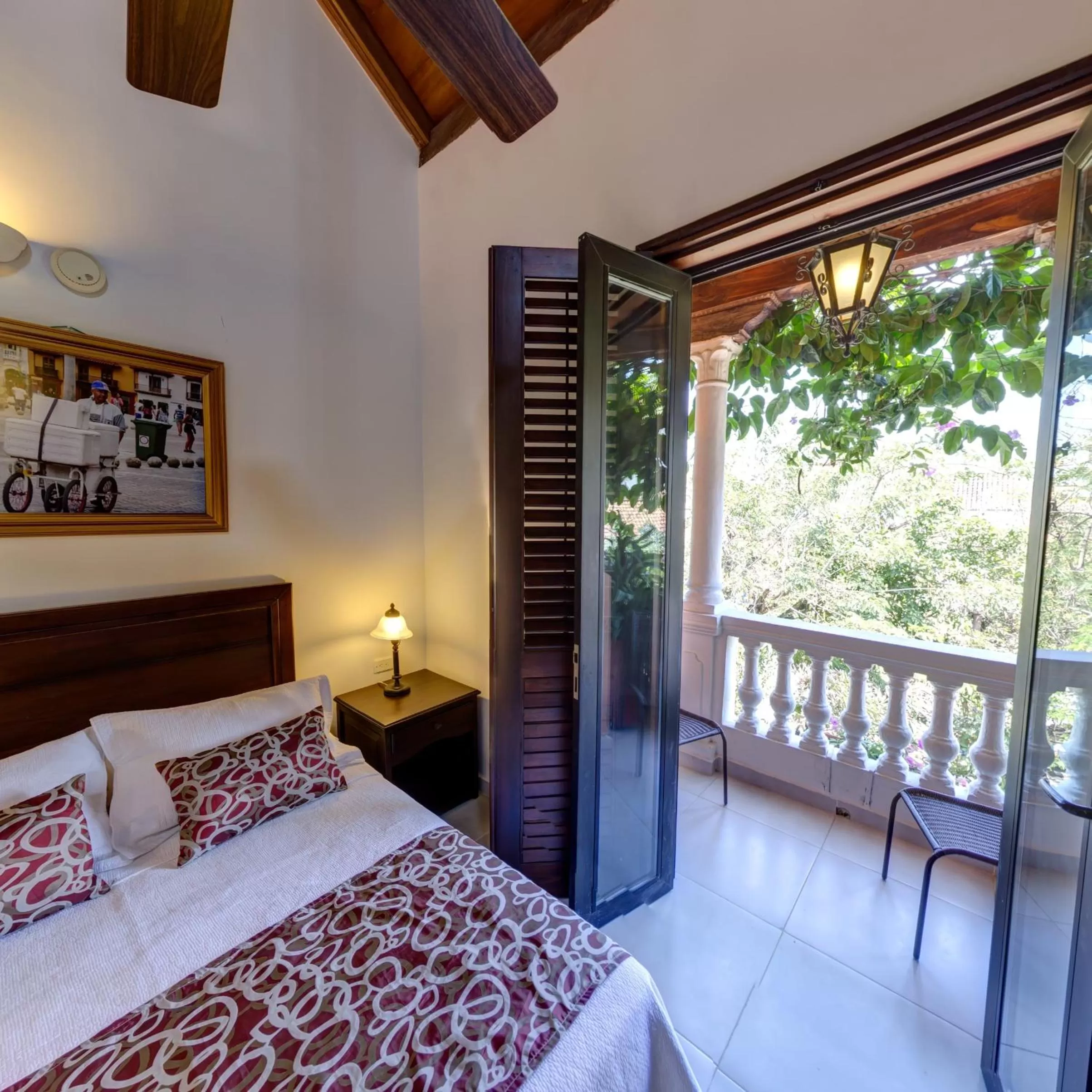 Balcony/Terrace, Bed in Hotel Casa La Fe