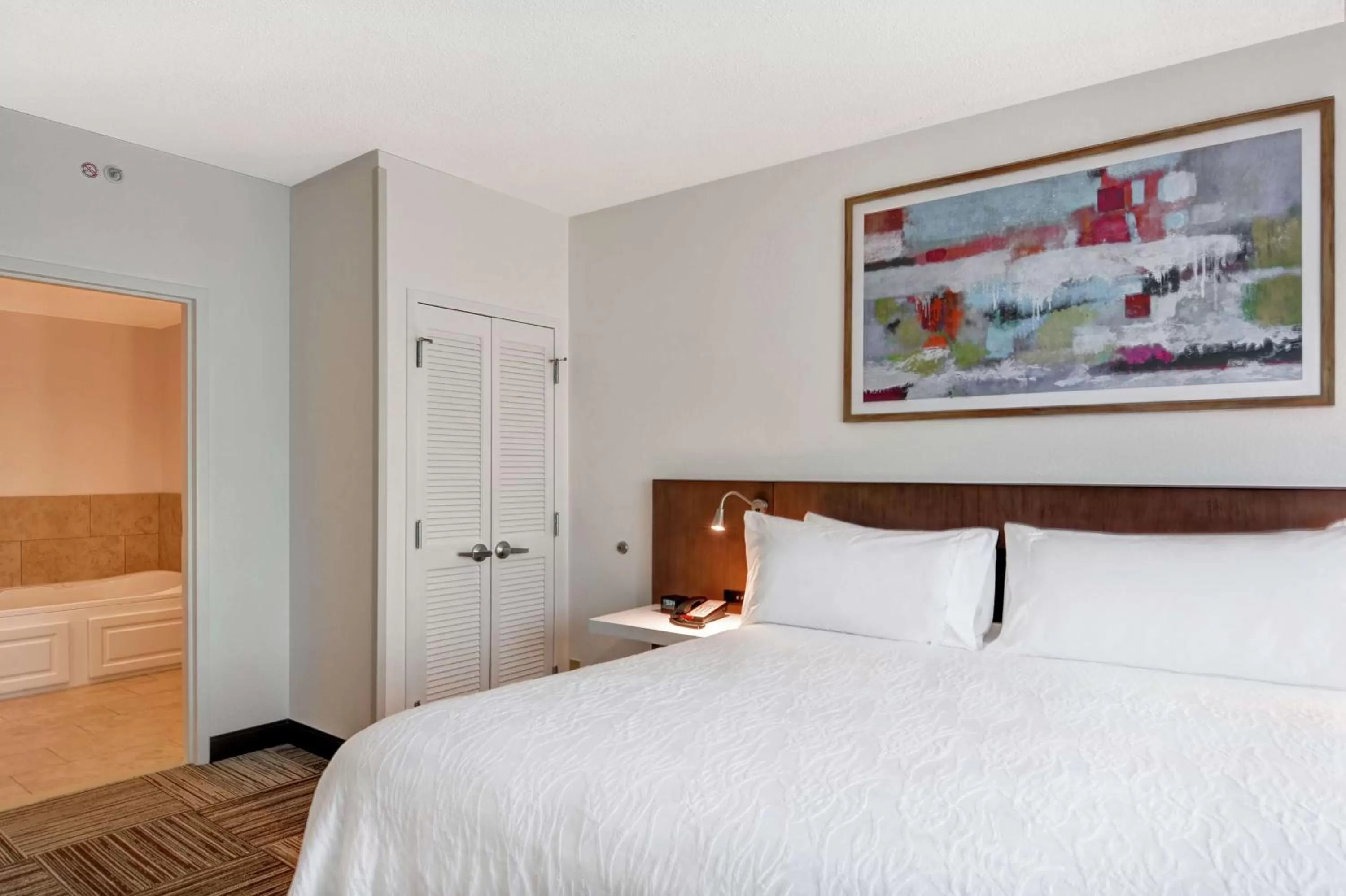 Bed in Hilton Garden Inn Mobile East Bay / Daphne