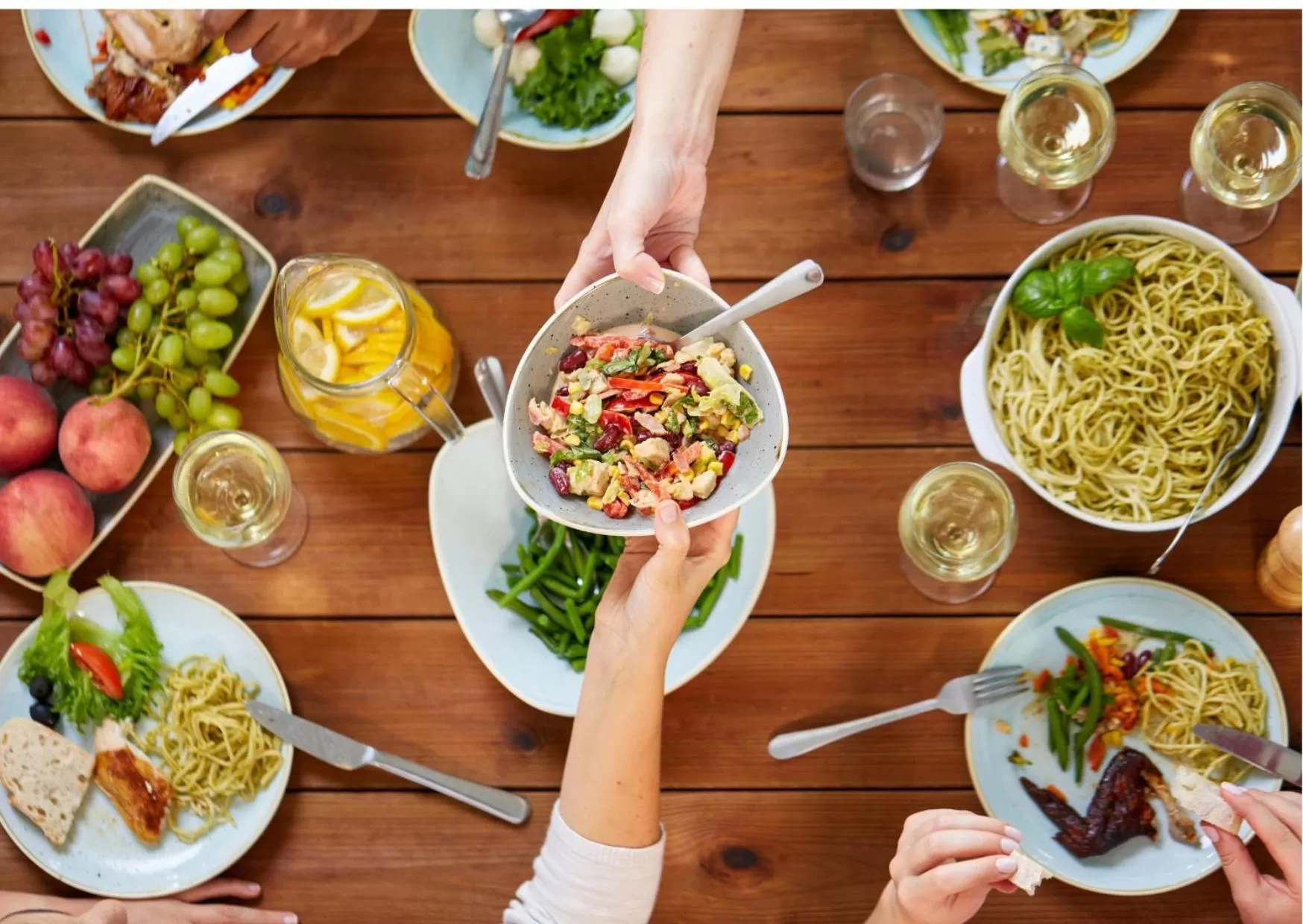 Restaurant/places to eat in Zingle Stay Airport Hotel