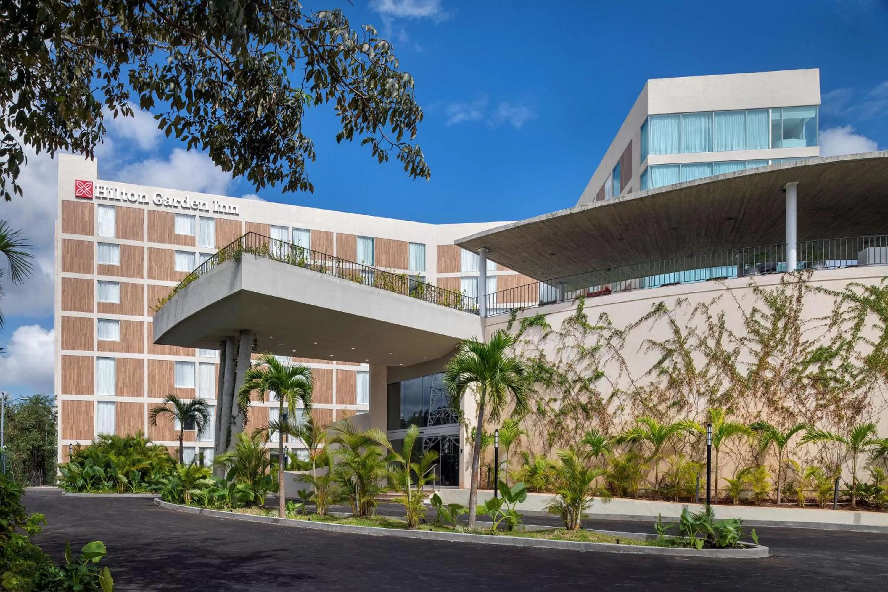 Property building in Hilton Garden Inn Cancun Airport
