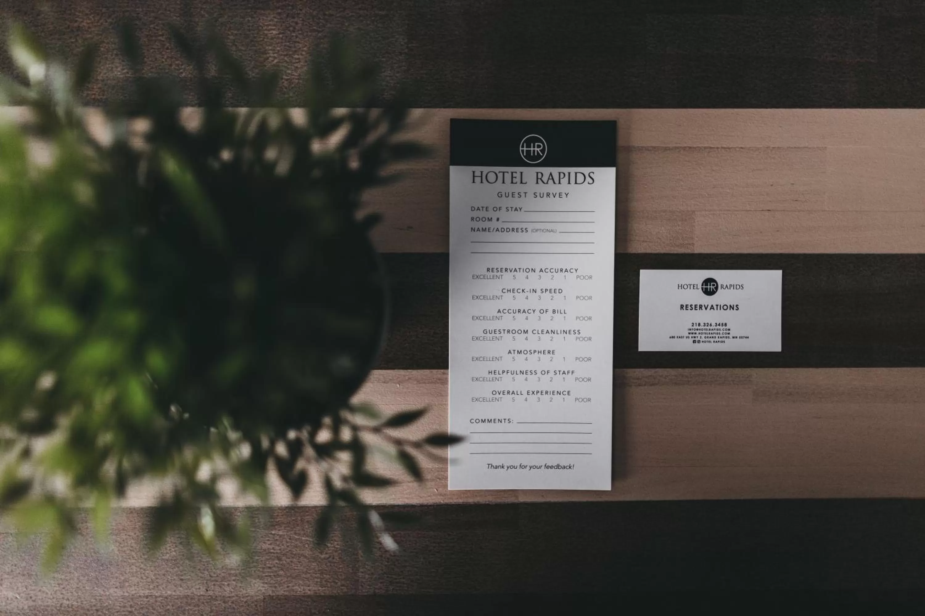 Logo/Certificate/Sign in Hotel Rapids