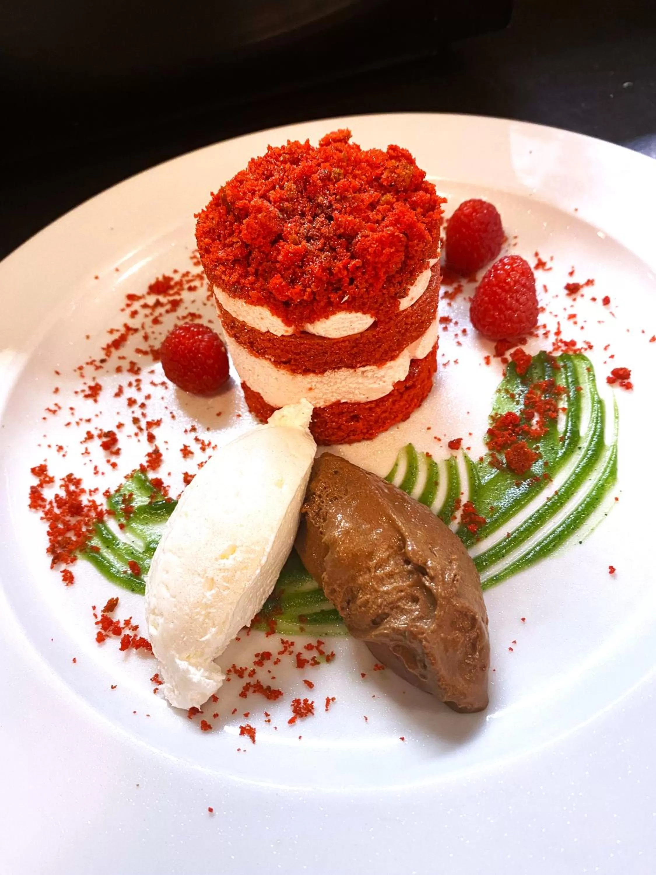 Restaurant/places to eat in Hotel Rajka