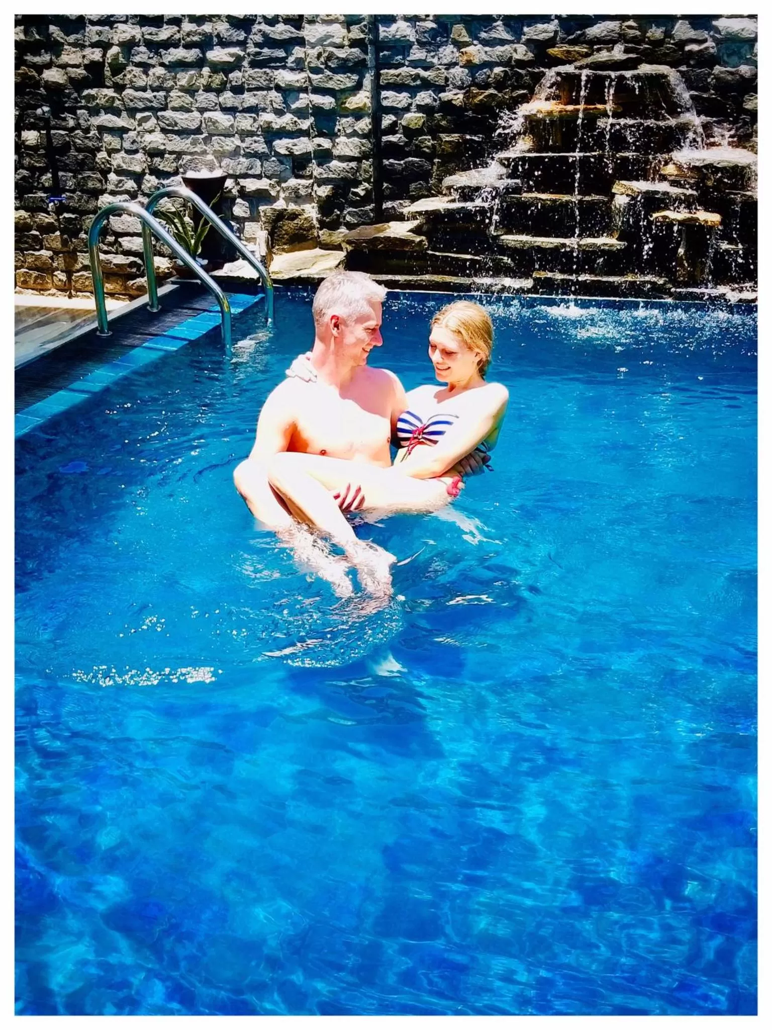 People in Negombo New Queen's Palace