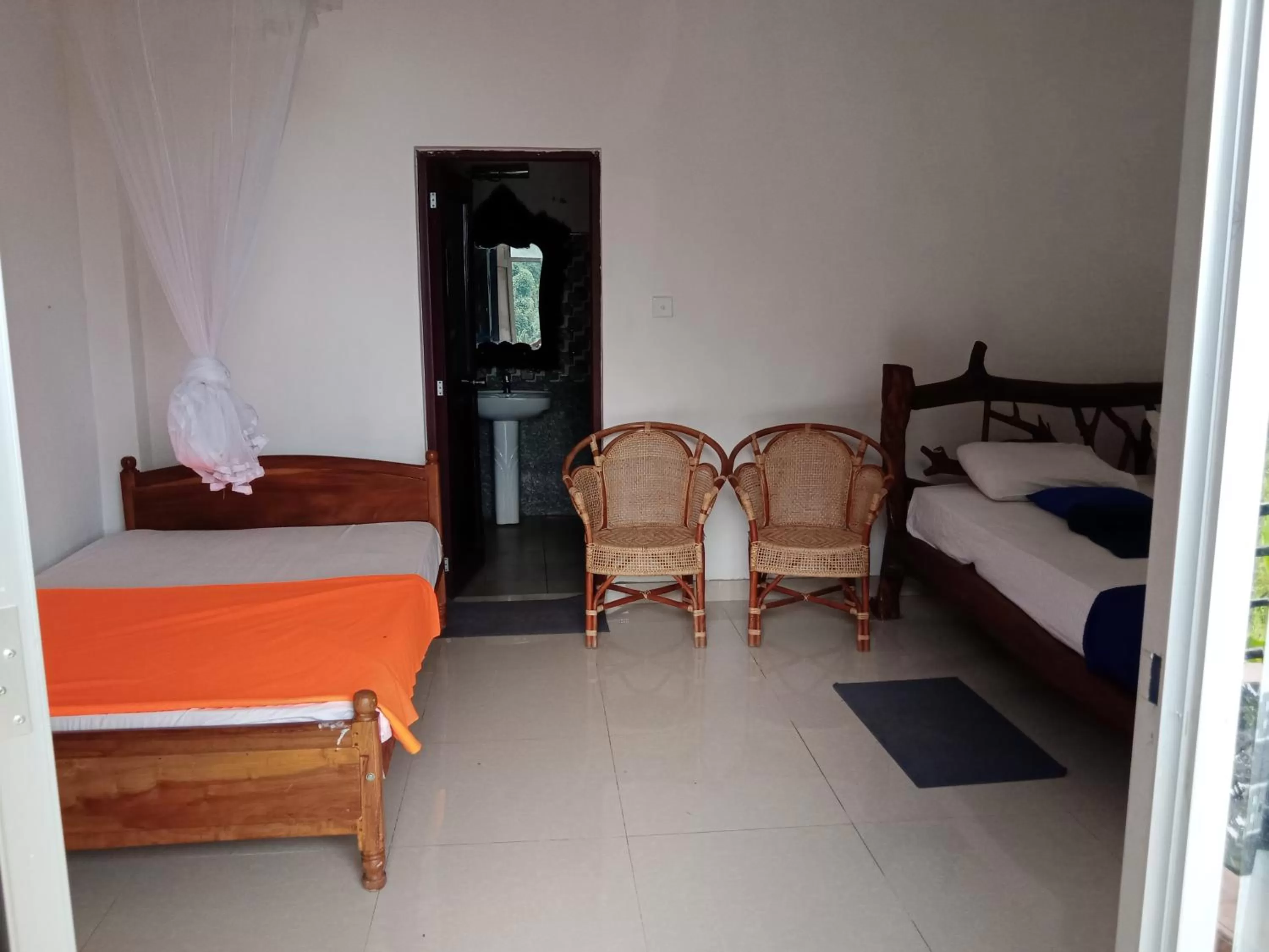 Bed in Ella Lucky Panoramic