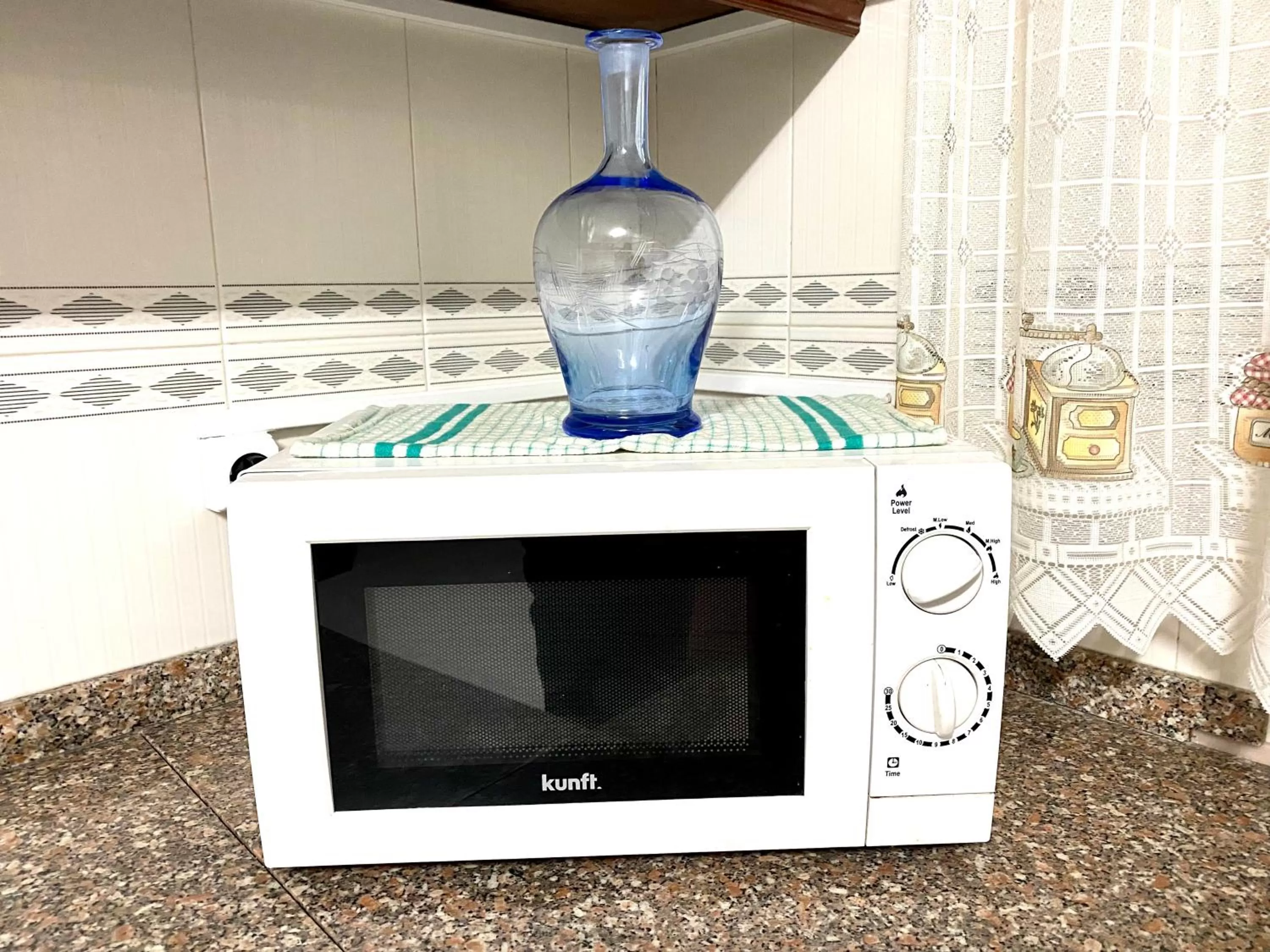 Kitchen or kitchenette in Spray B&B Sitio in Nazare Mini bar, European style