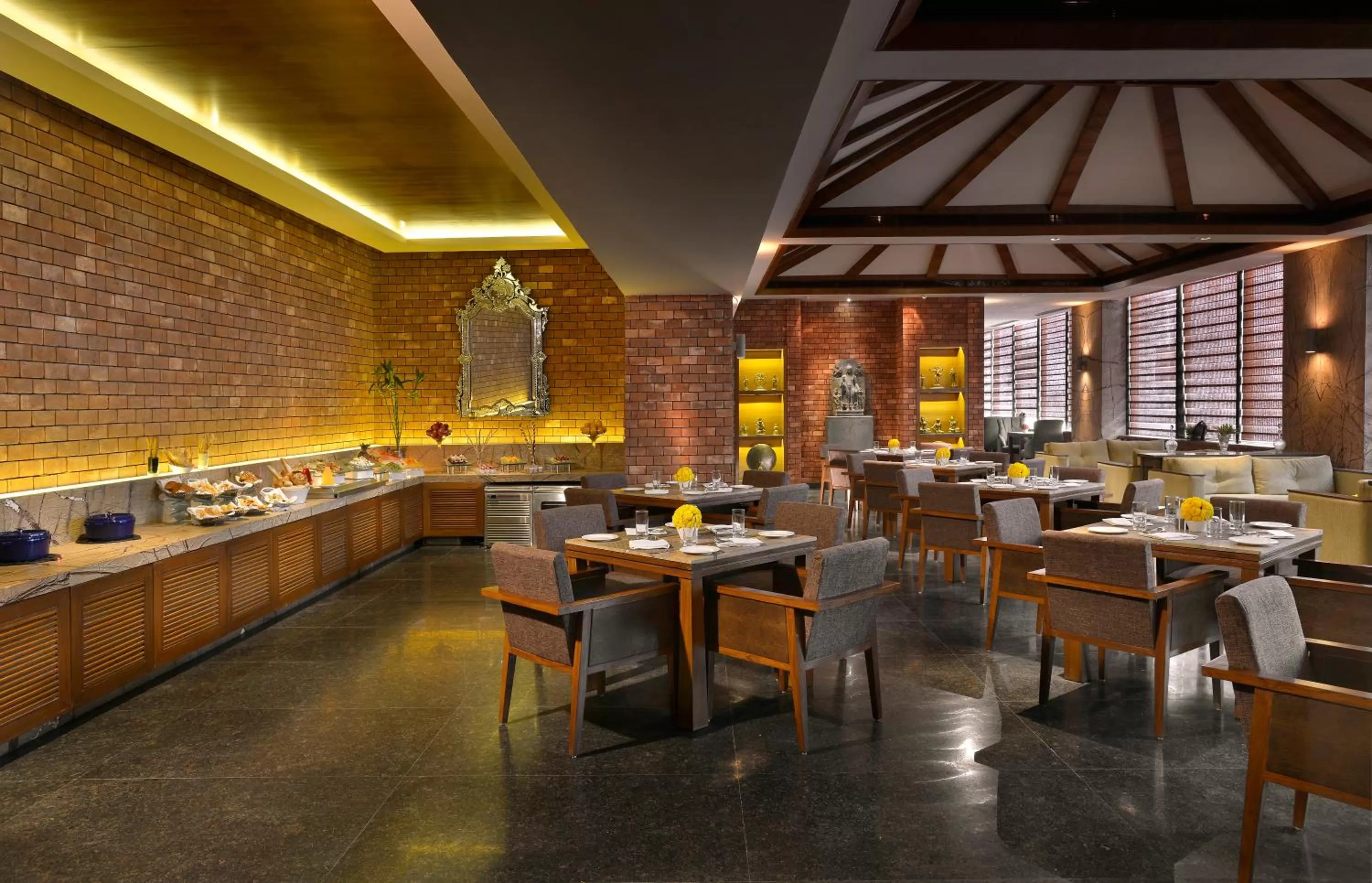 Restaurant/places to eat in The Lalit Great Eastern Kolkata