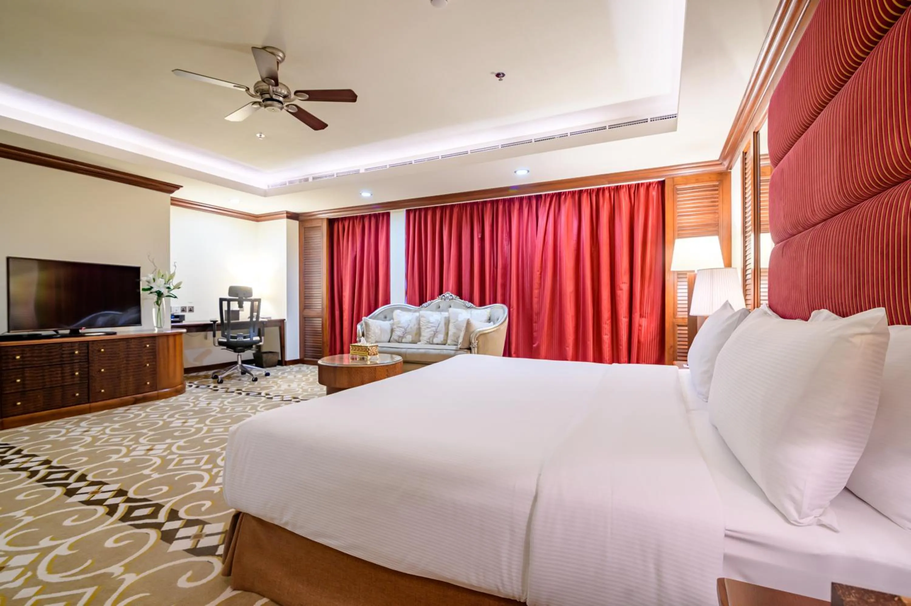 Bed in Danat Jebel Dhanna Resort