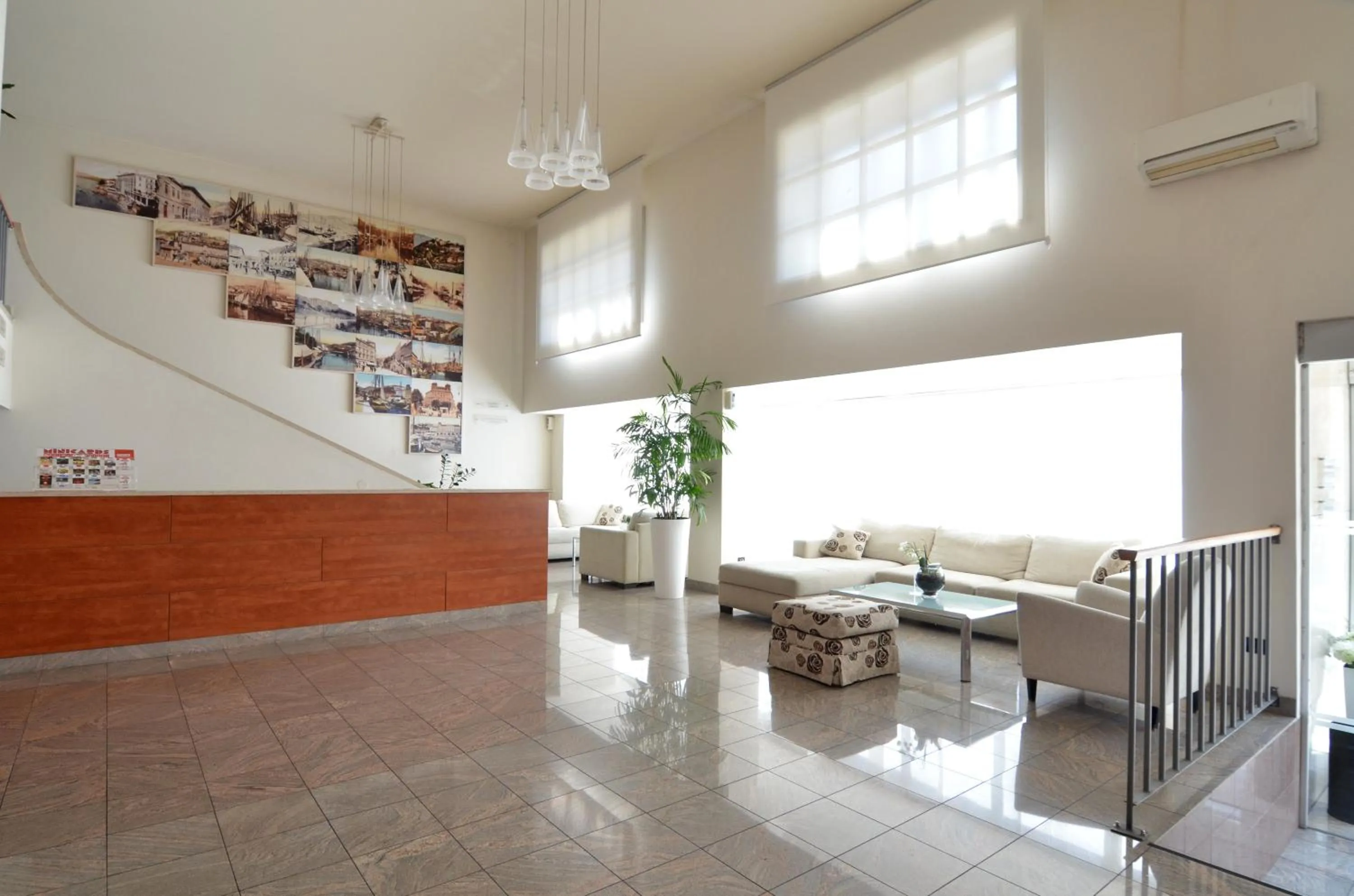 Lobby or reception in Hotel Neboder