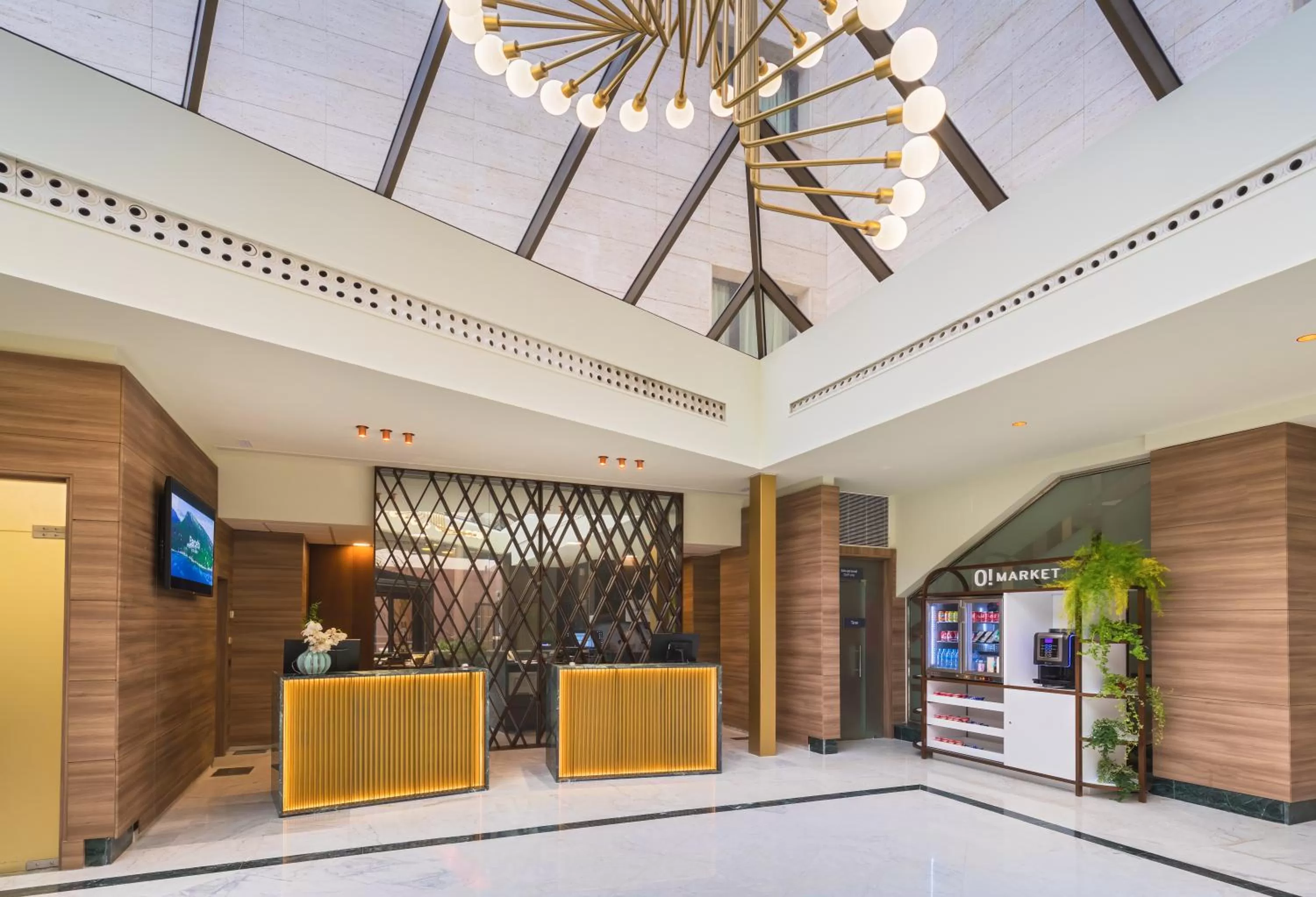 Lobby or reception in Occidental Sevilla Viapol