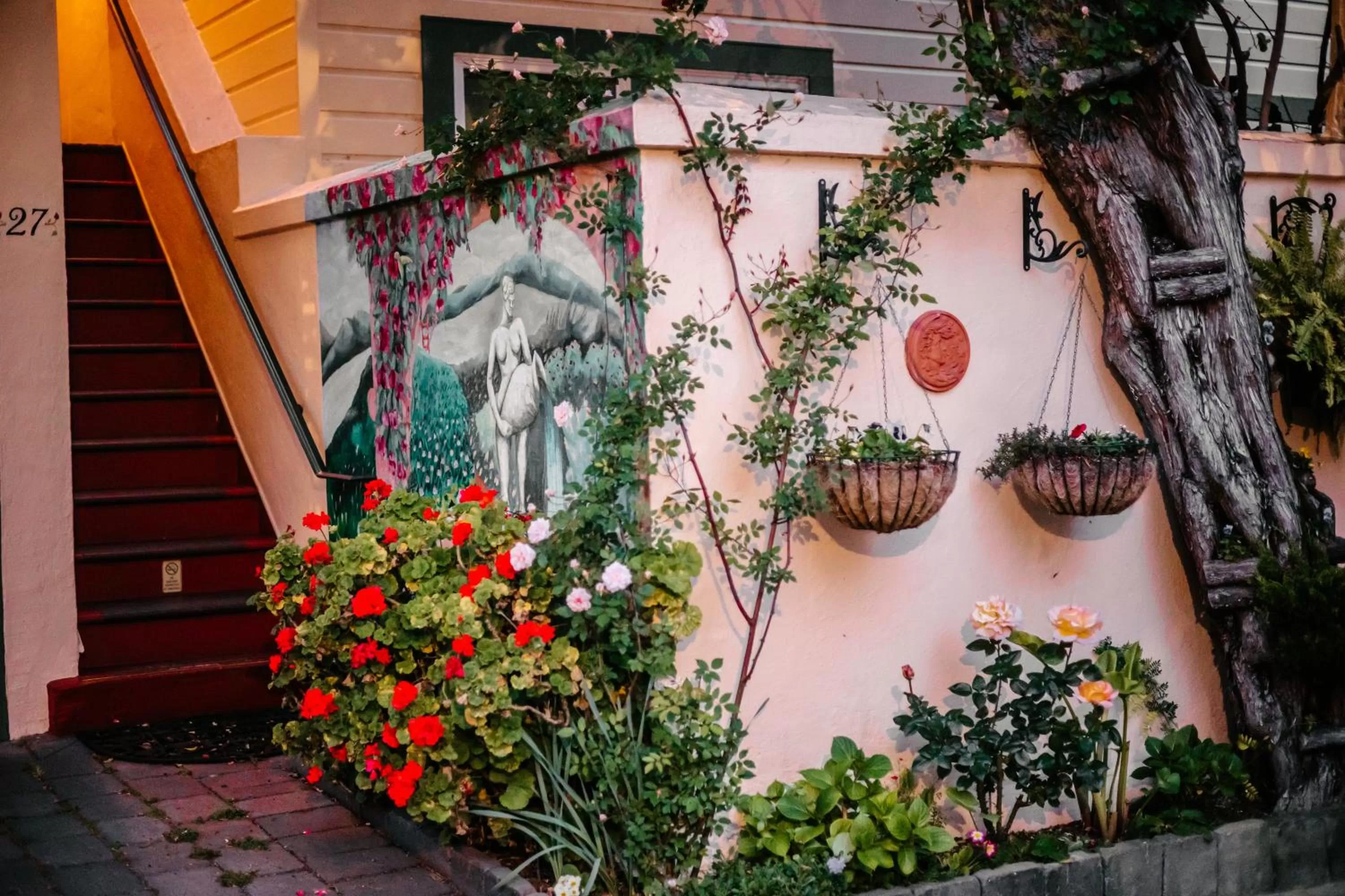 Garden in Marina Motel